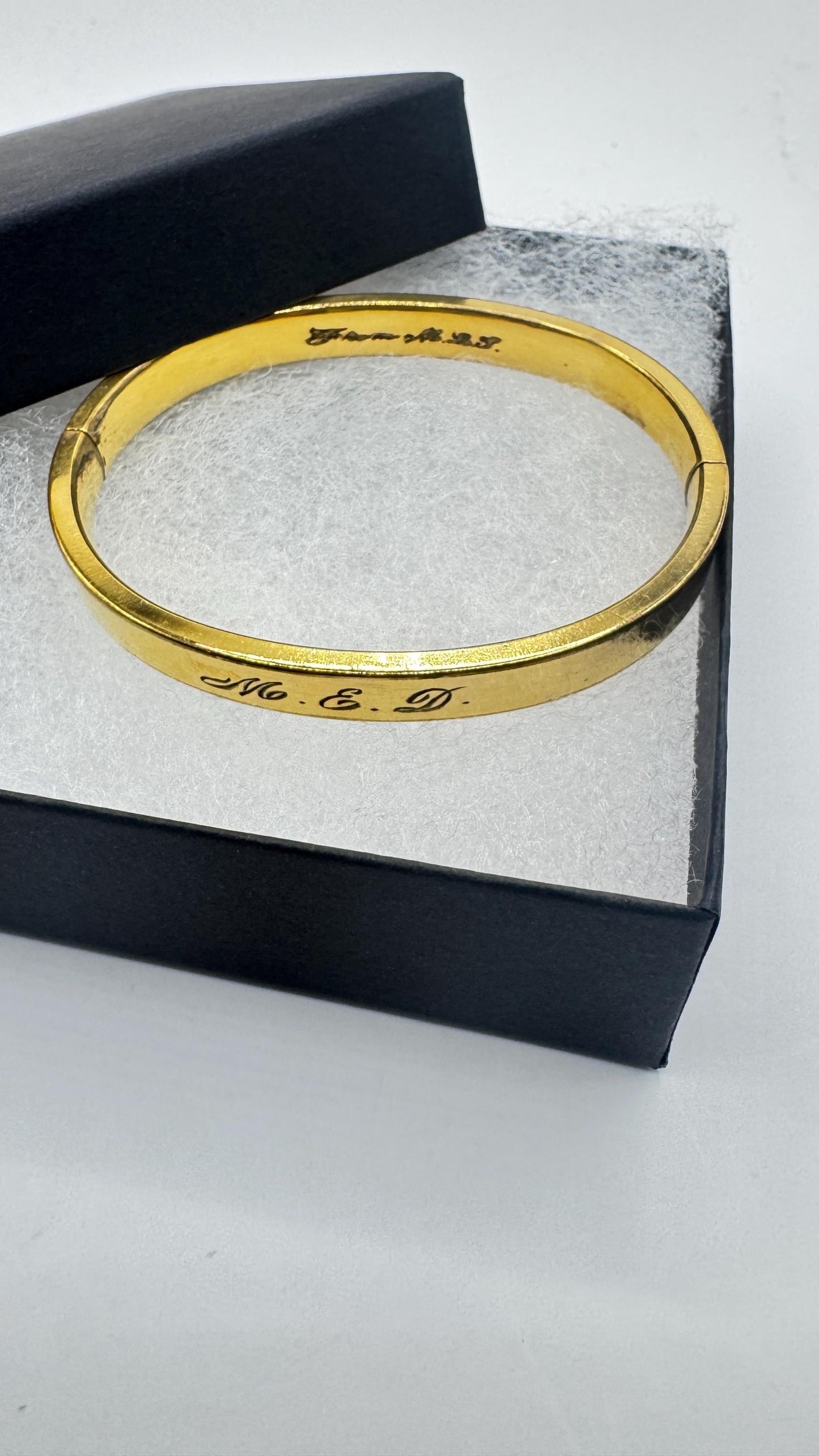 Vintage Bangle Bracelet Gold filled for a tiny wrist about 5 inches