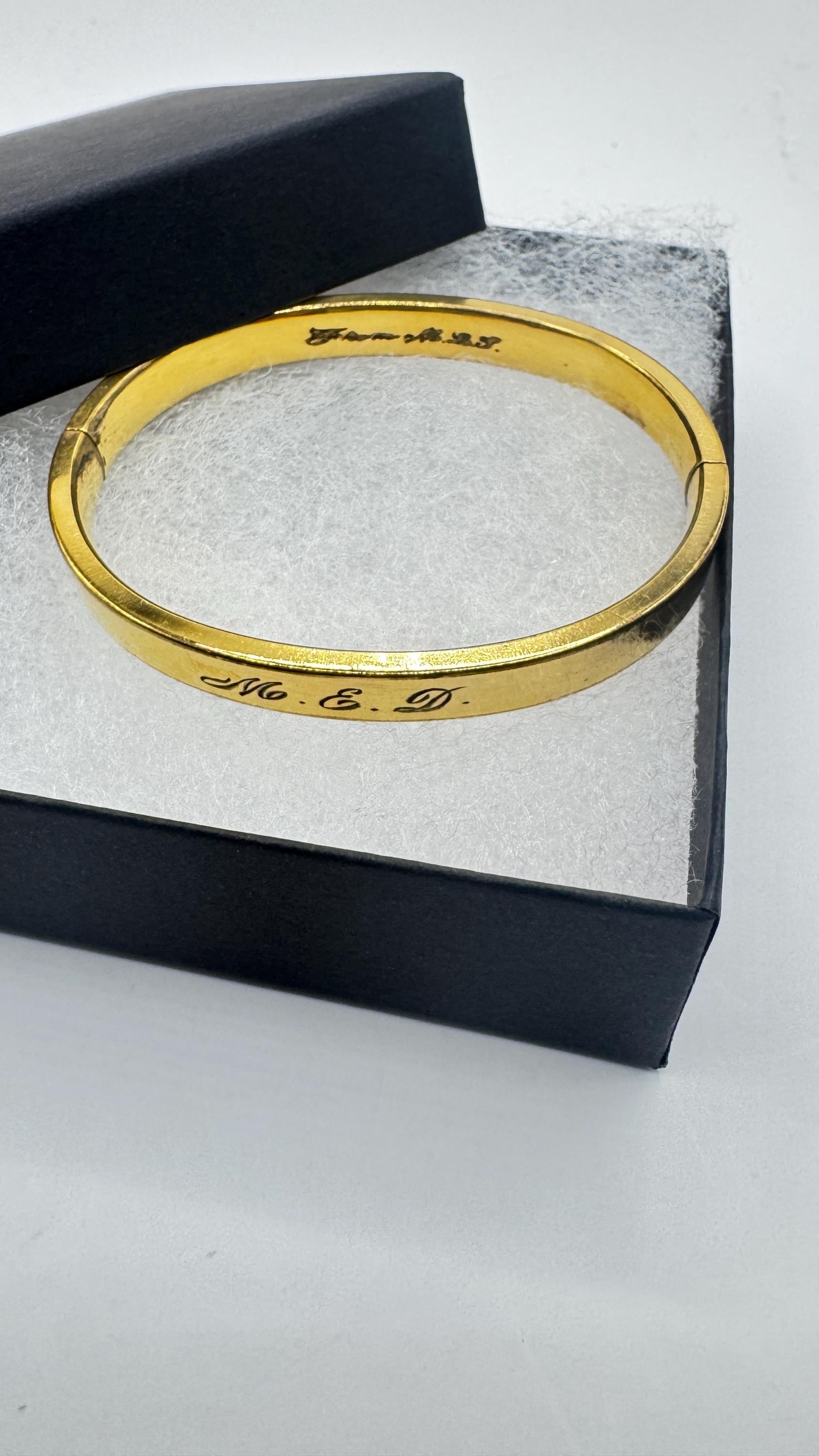 Vintage Bangle Bracelet Gold filled for a tiny wrist about 5 inches