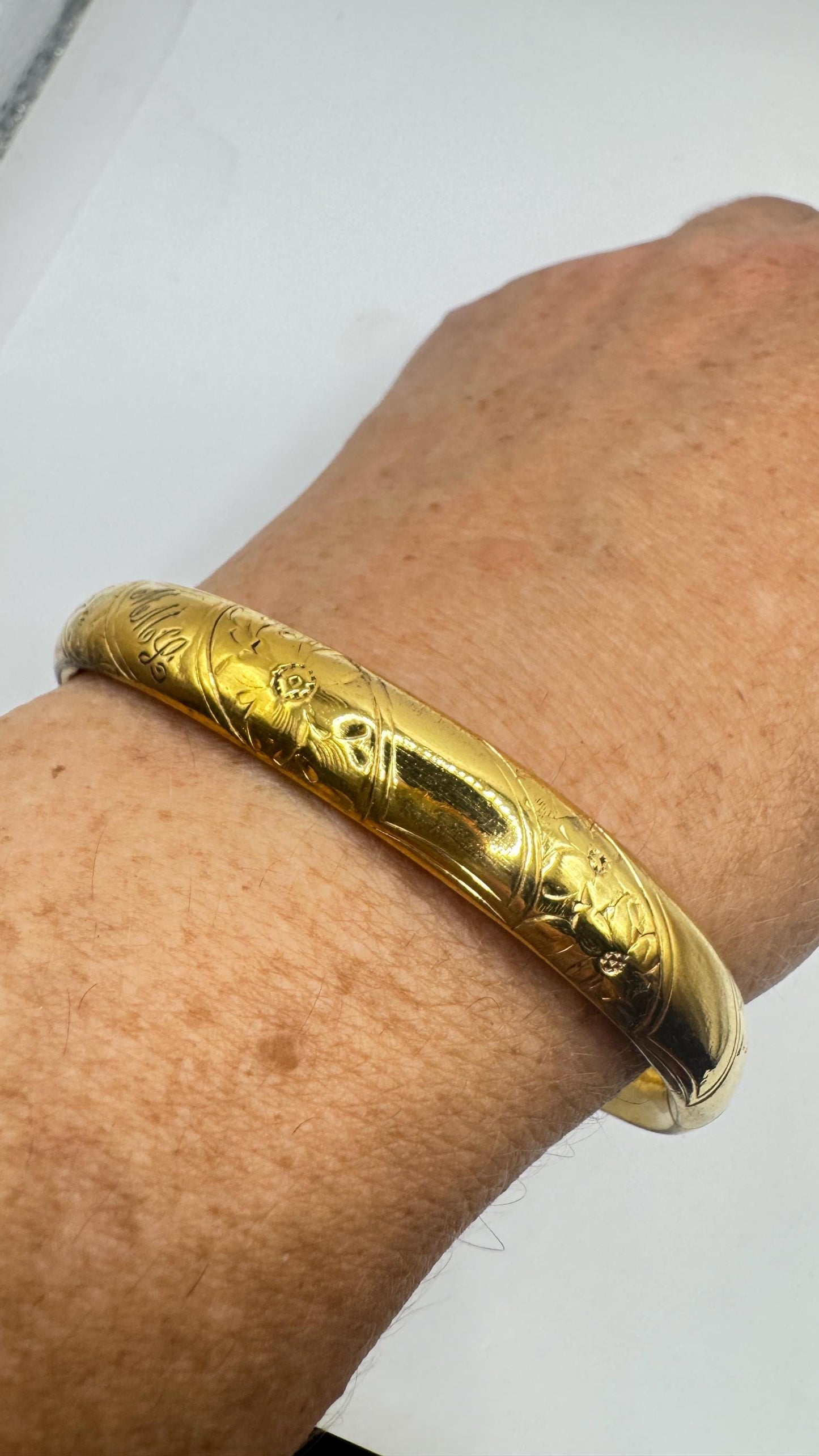 Vintage Bangle Bracelet Gold filled