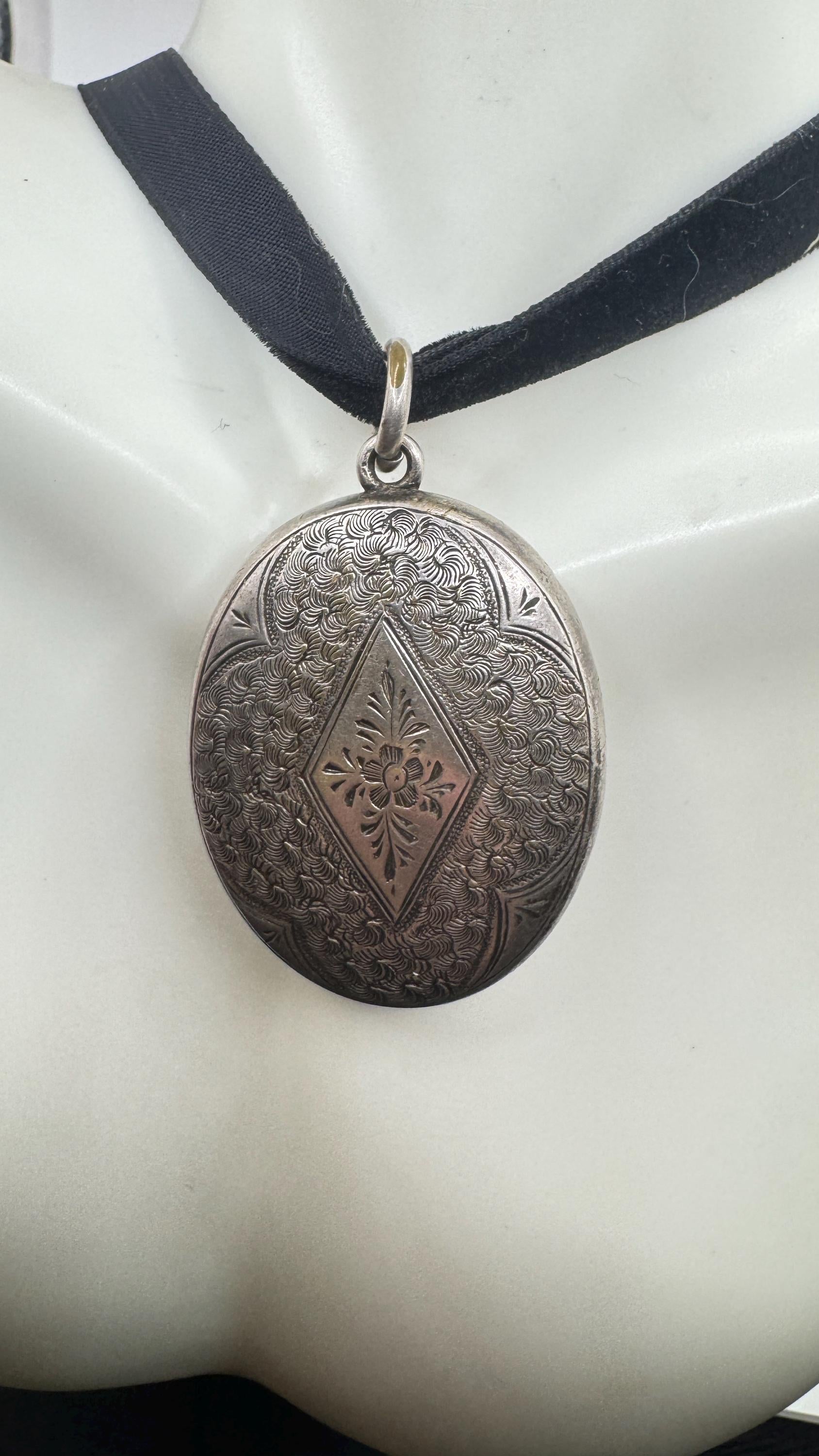 Vintage Locket Choker 925 Sterling Silver Necklace