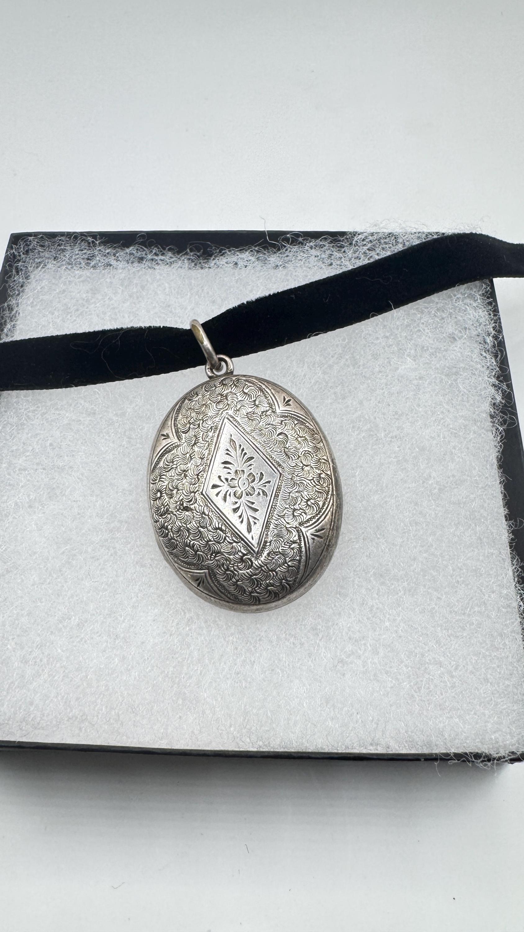 Vintage Locket Choker 925 Sterling Silver Necklace