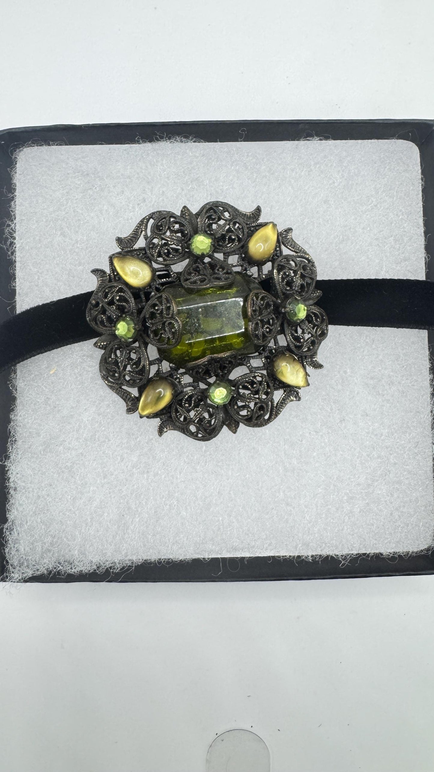 Vintage Rhinestone Green Crystal Brooch Pin
