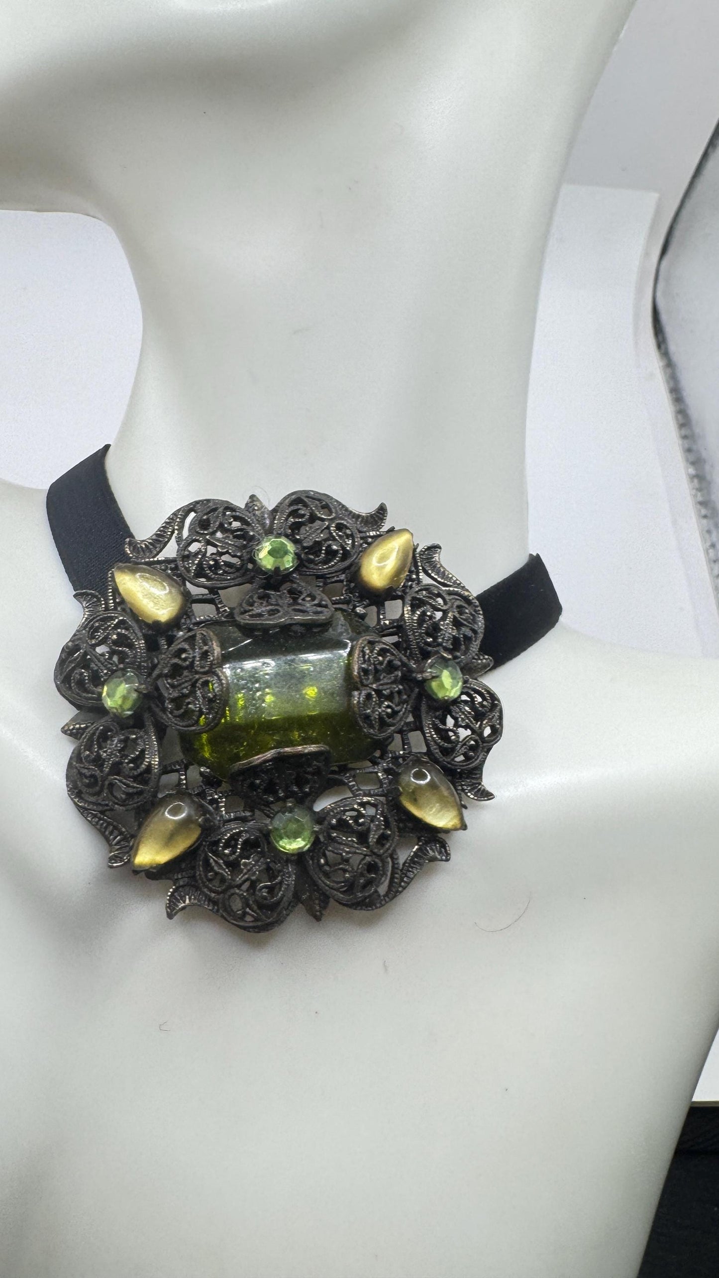 Vintage Rhinestone Green Crystal Brooch Pin