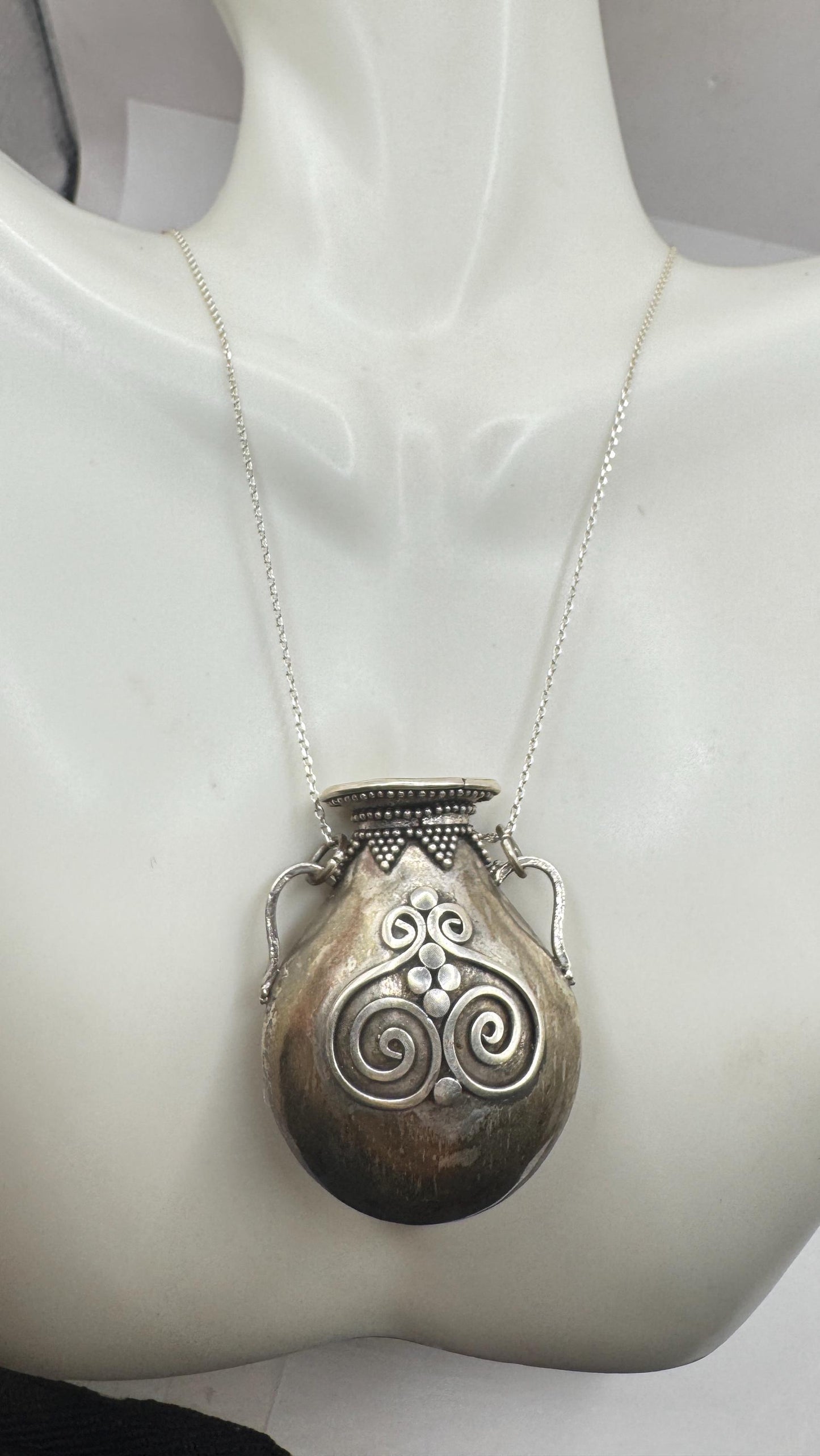 Vintage Perfume Oil Bottle 925 Sterling silver Pendant Necklace