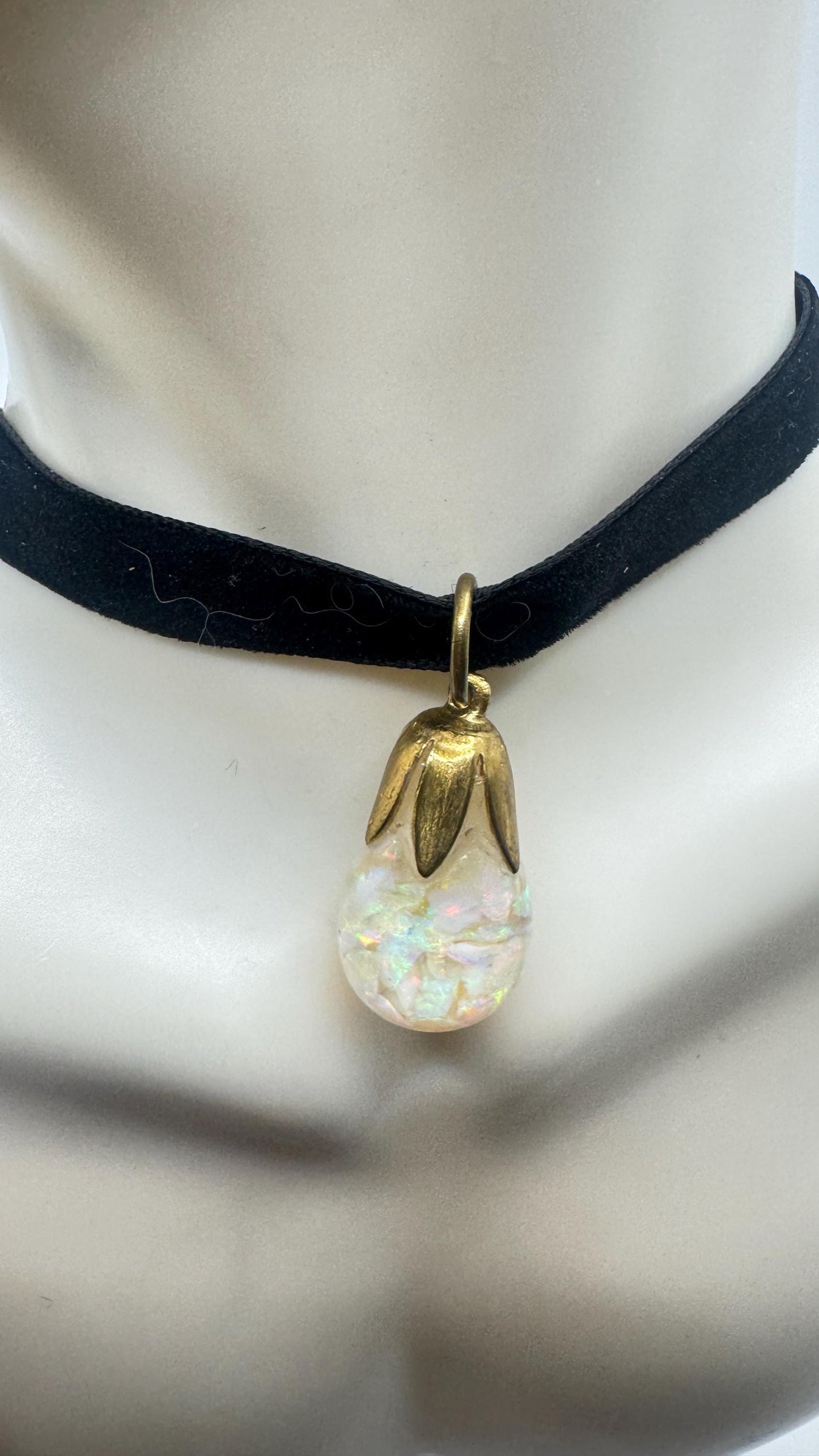 Vintage White Floating Opal Choker 925 Sterling Silver Pendant Necklace Black Choker