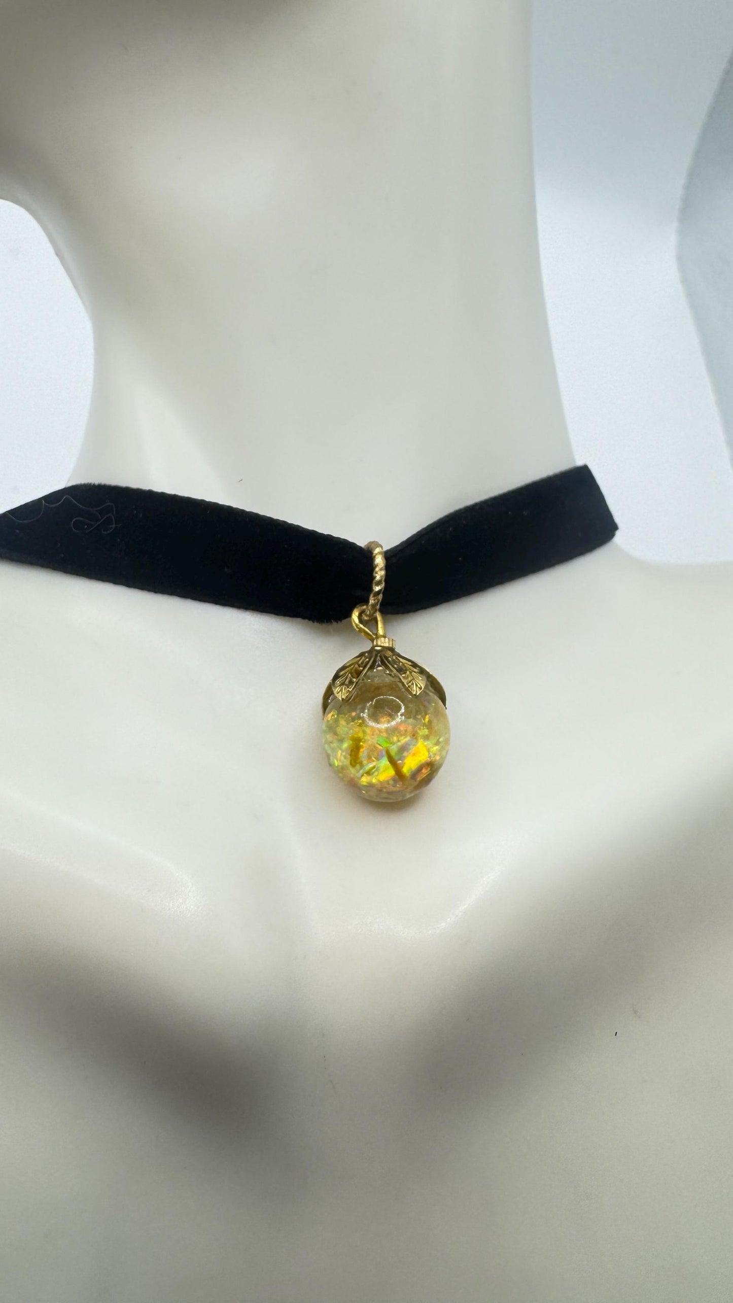 Vintage White Floating Opal Choker 925 Sterling Silver Pendant Necklace Black Choker