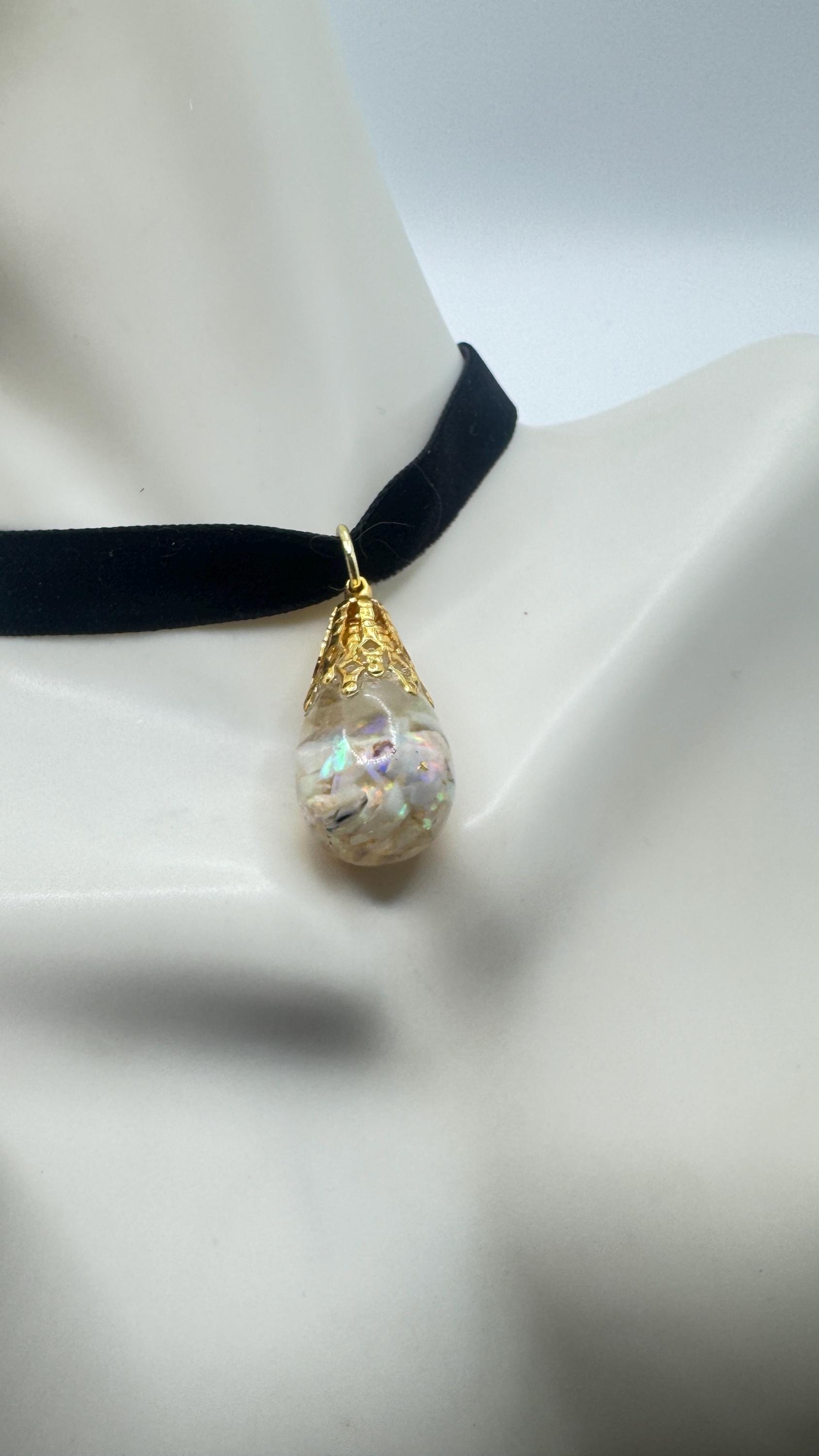 Vintage White Floating Opal Choker Pendant Necklace Black Choker
