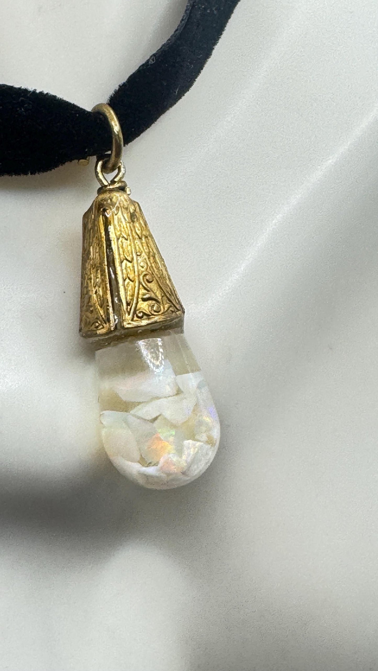 Vintage White Floating Opal Choker Pendant Necklace Black Choker