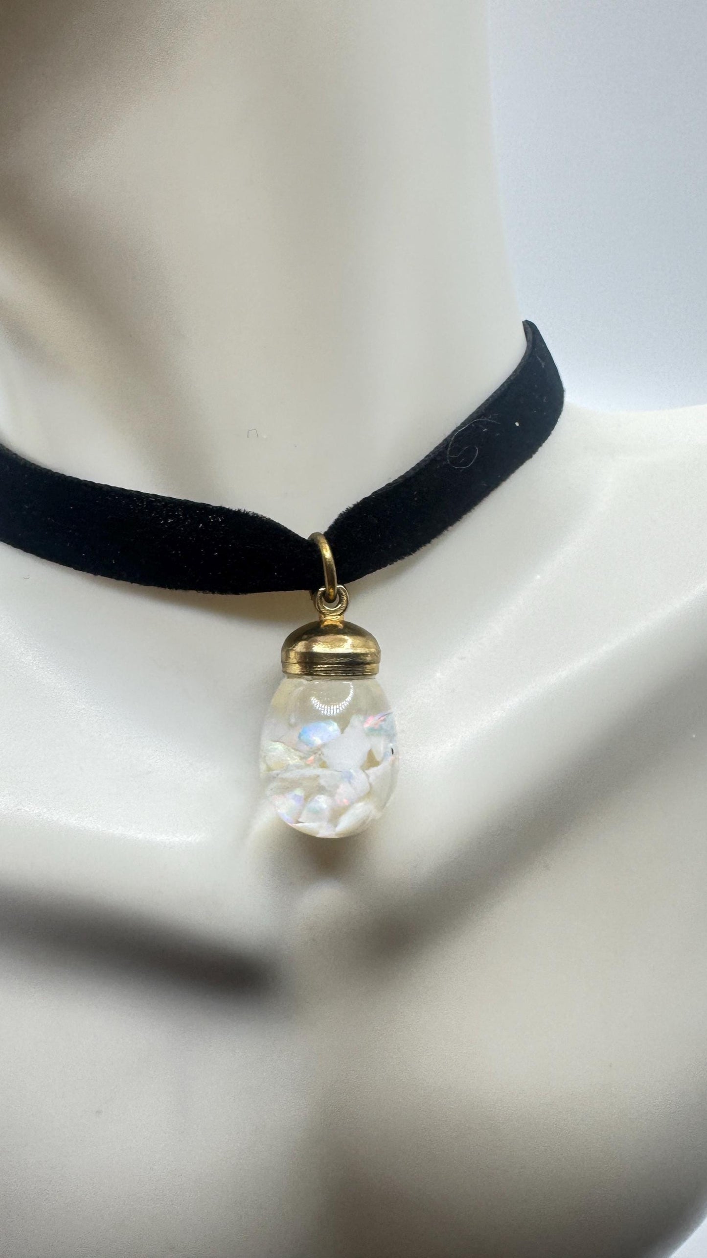 Vintage White Floating Opal Choker Pendant Necklace Black Choker
