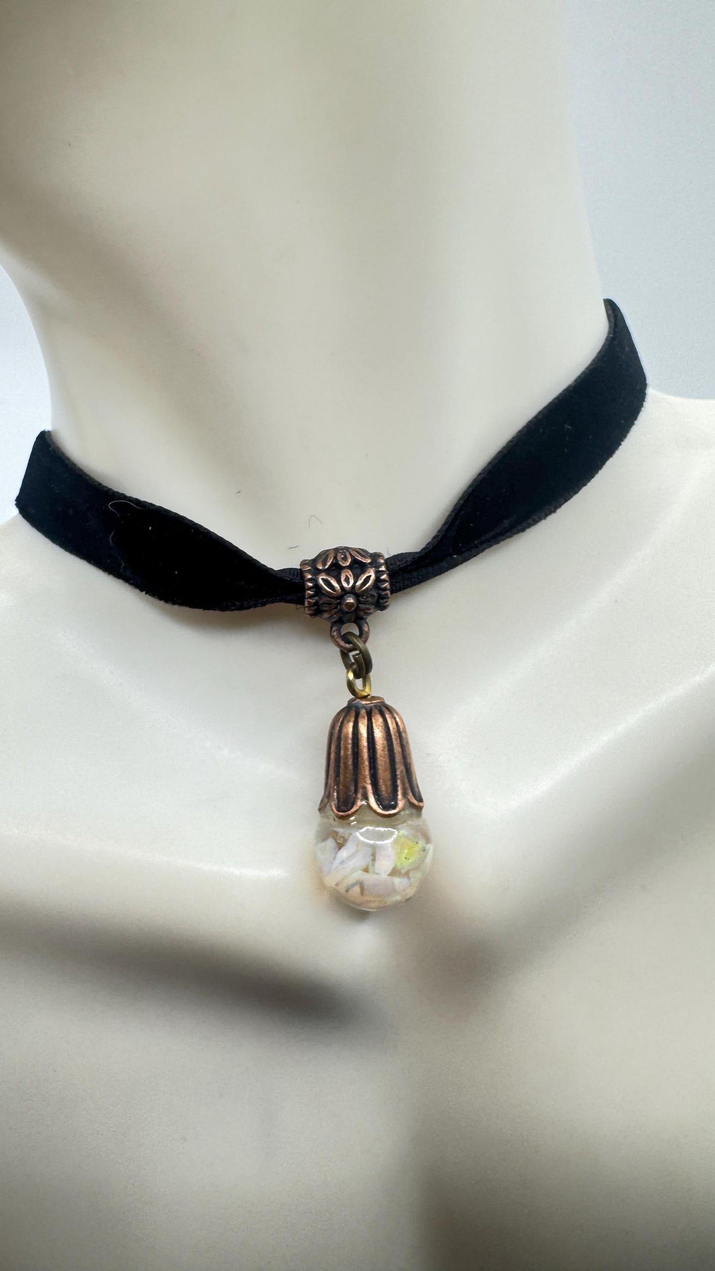 Vintage White Floating Opal Choker Pendant Necklace Black Choker