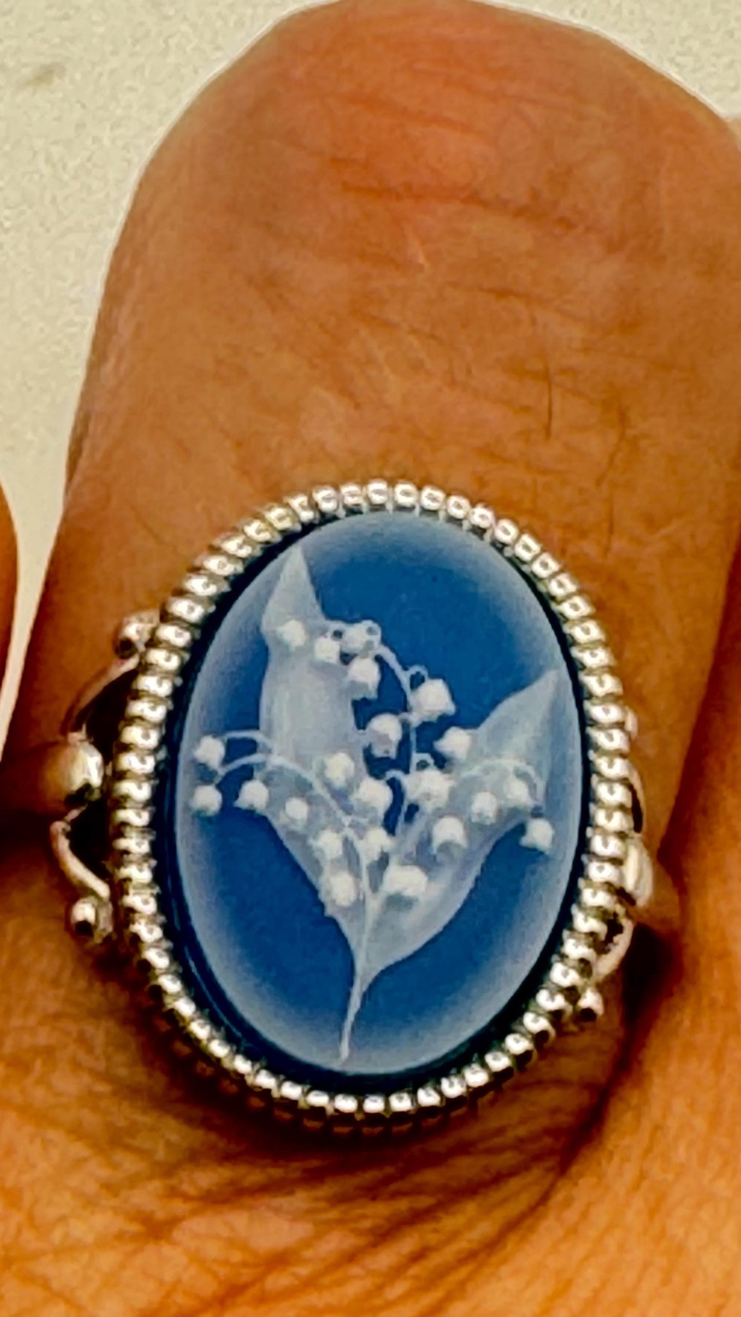Vintage Lily of the Valley Cameo 925 Sterling Silver Ring