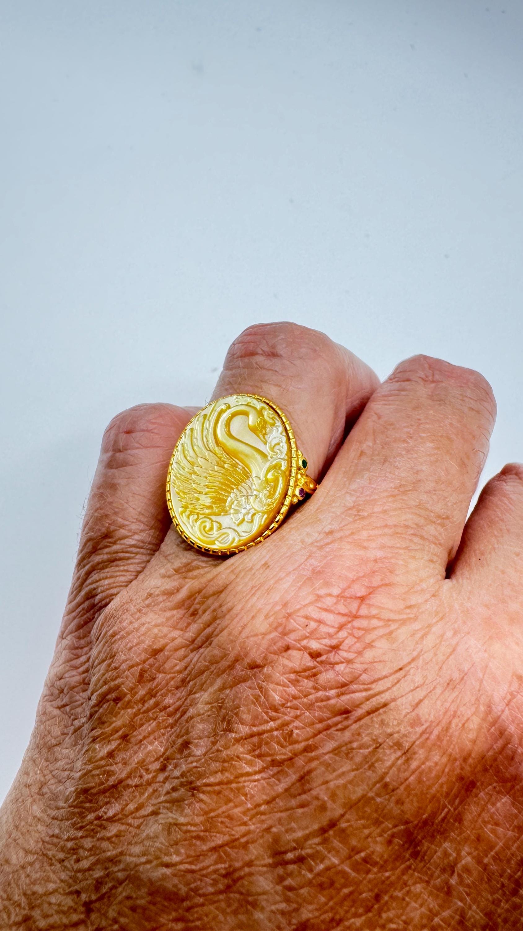 Vintage Swan Abalone Cameo Golden 925 Sterling Silver Ring