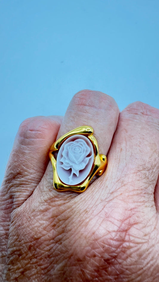 Vintage Red Onyx Rose Cameo Golden 925 Sterling Silver Cocktail Ring