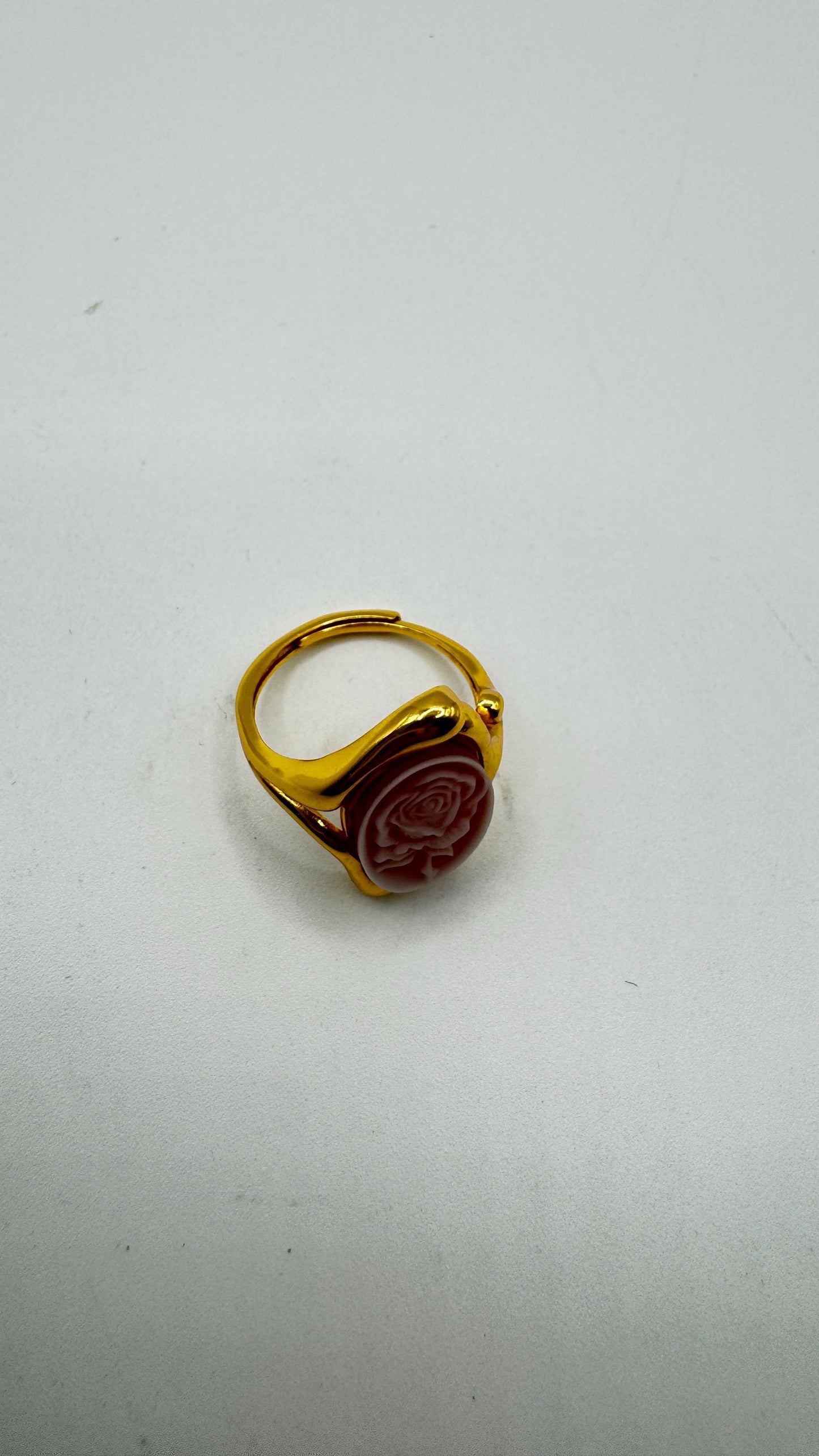Vintage Red Onyx Rose Cameo Golden 925 Sterling Silver Cocktail Ring