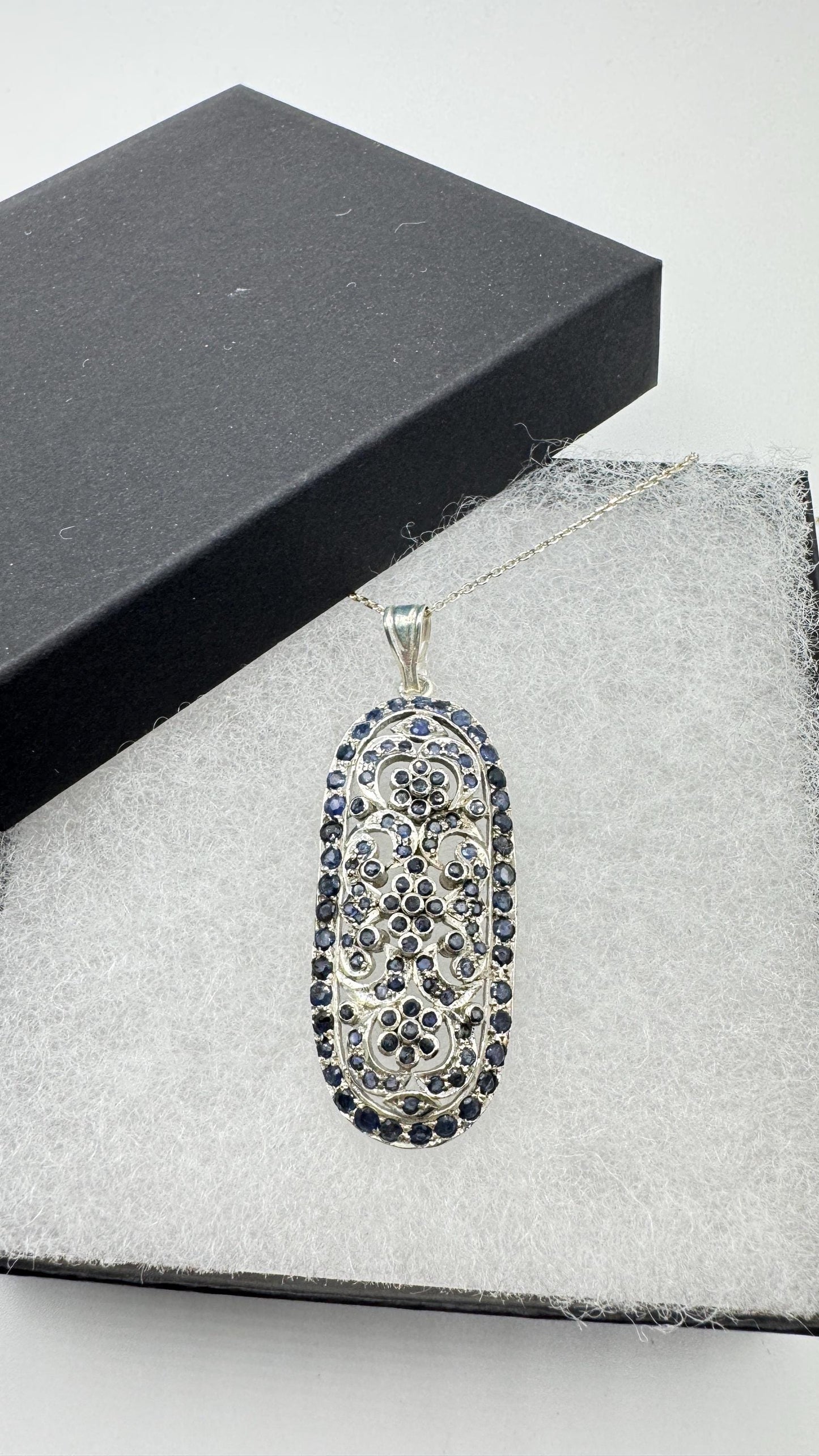 Vintage Blue Sapphire 925 Sterling Silver Pendant Necklace