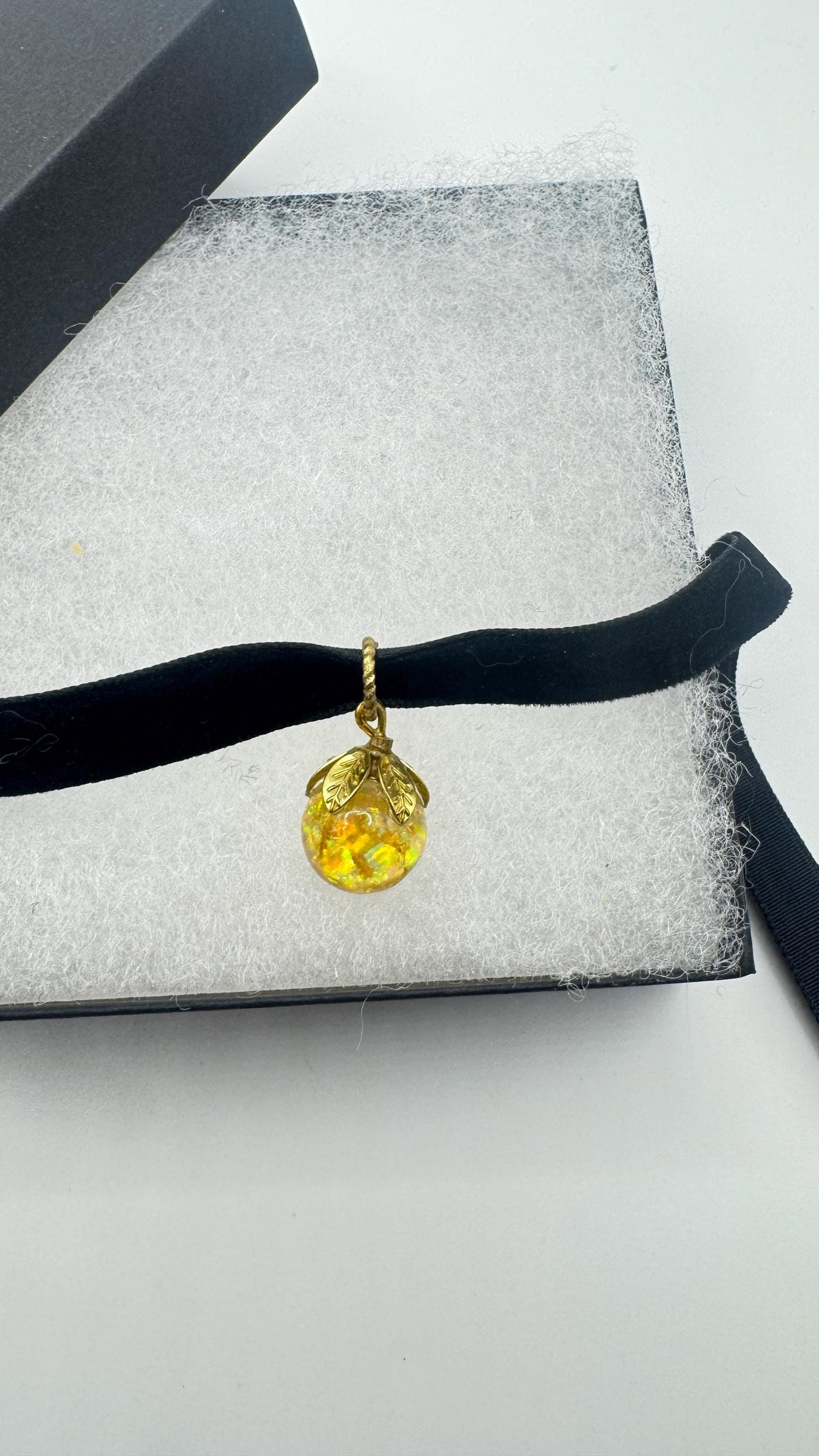 Vintage White Floating Opal Choker 925 Sterling Silver Pendant Necklace Black Choker