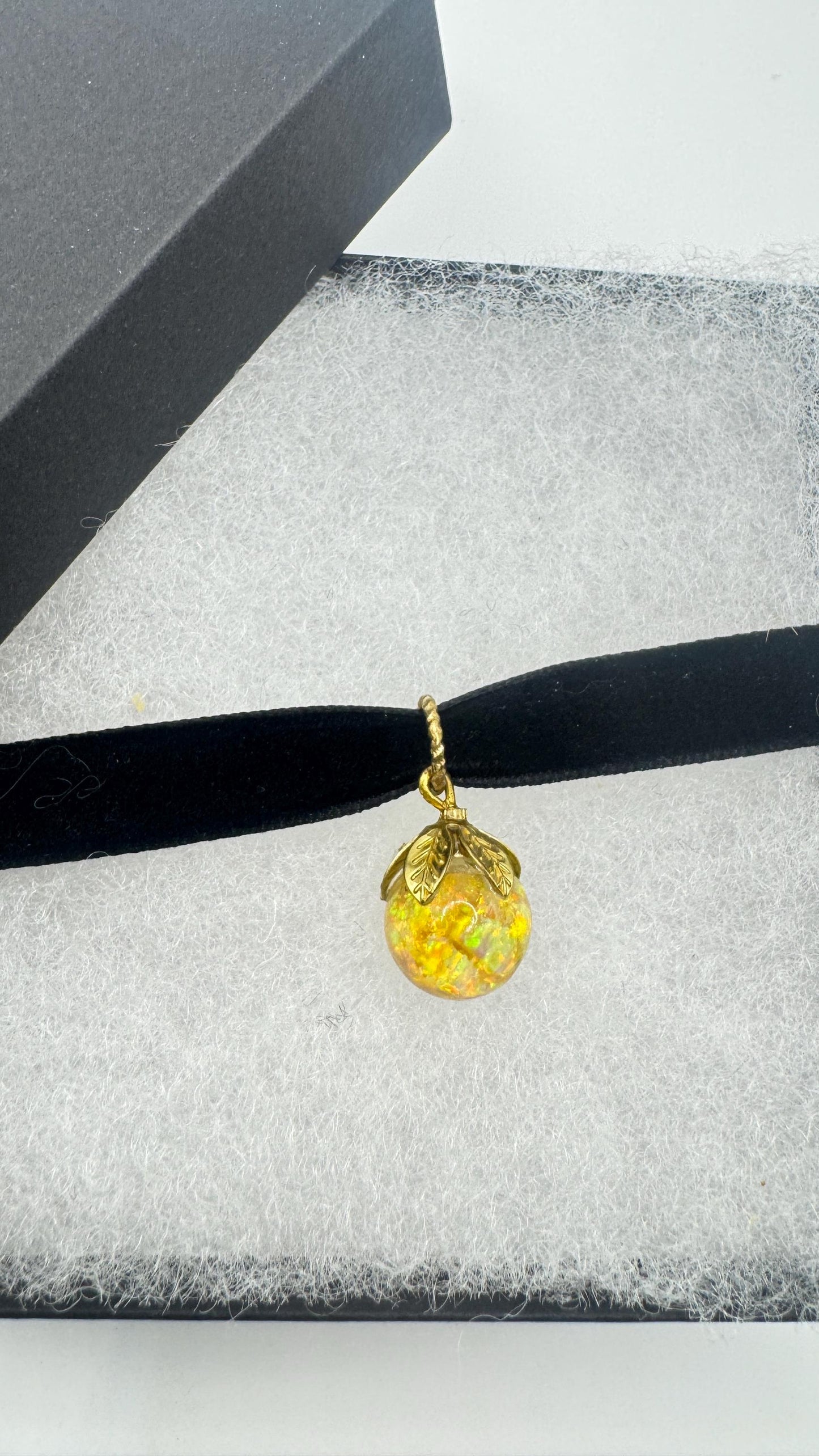 Vintage White Floating Opal Choker 925 Sterling Silver Pendant Necklace Black Choker