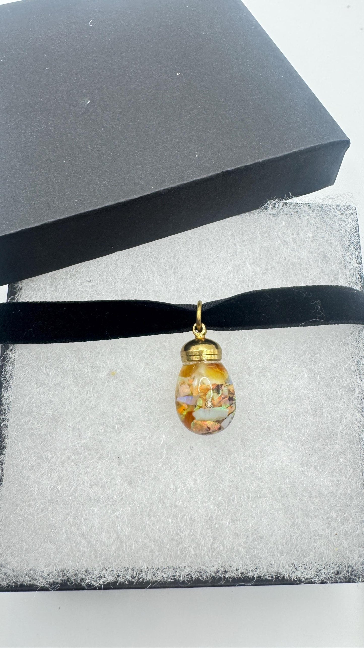 Vintage White Floating Opal Choker Pendant Necklace Black Choker