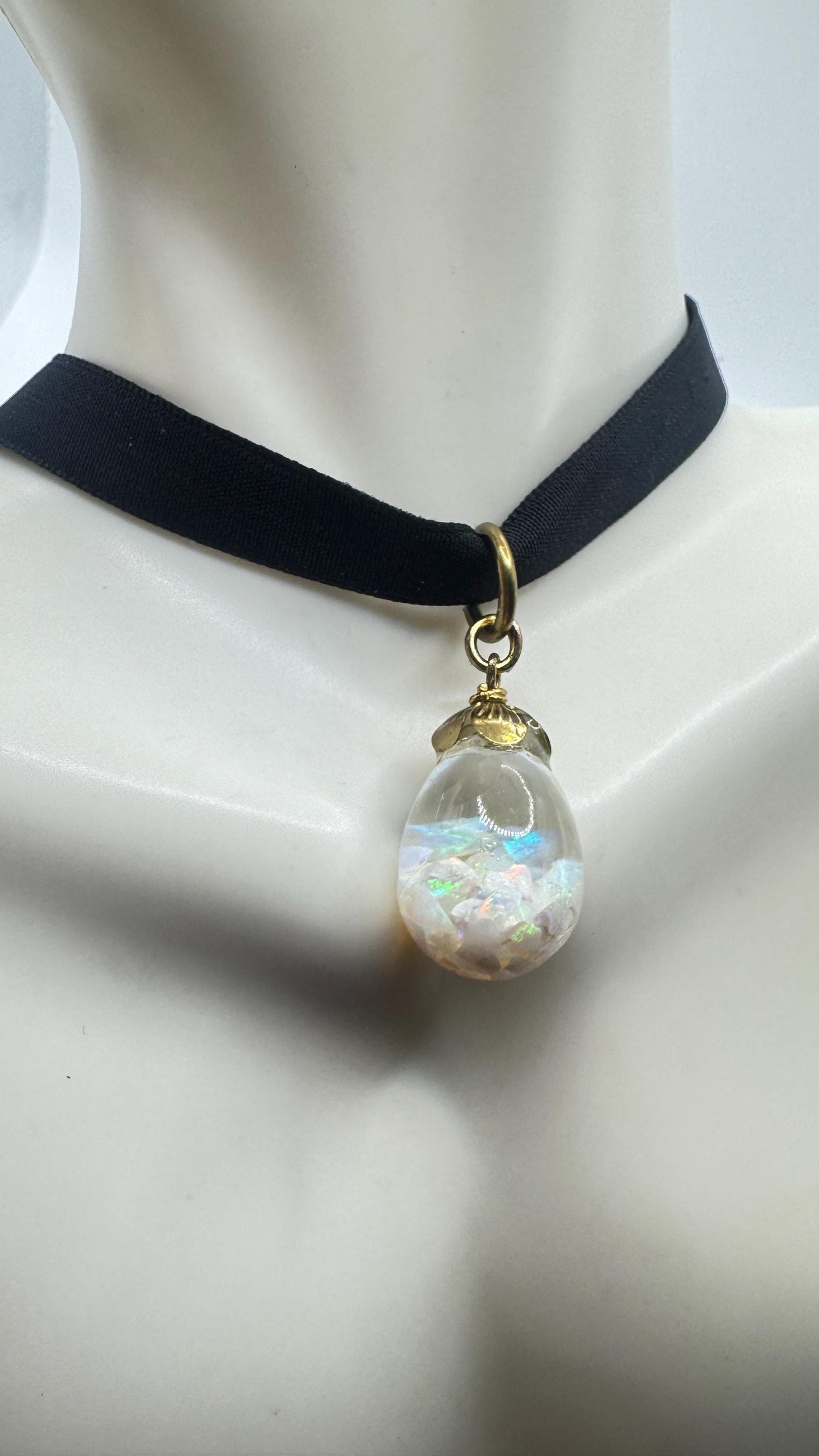 Vintage White Floating Opal Choker Pendant Necklace Black Choker