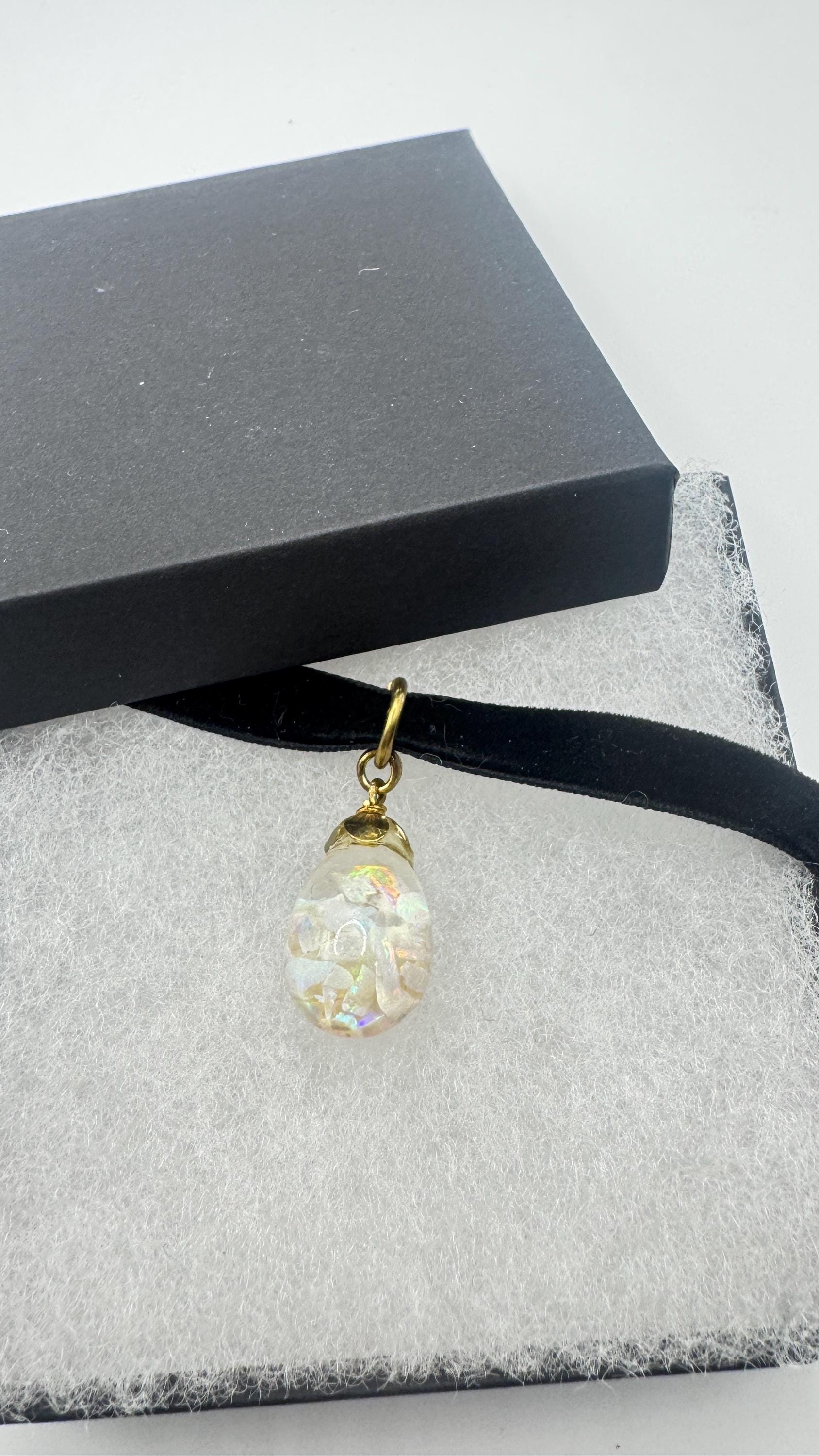 Vintage White Floating Opal Choker Pendant Necklace Black Choker