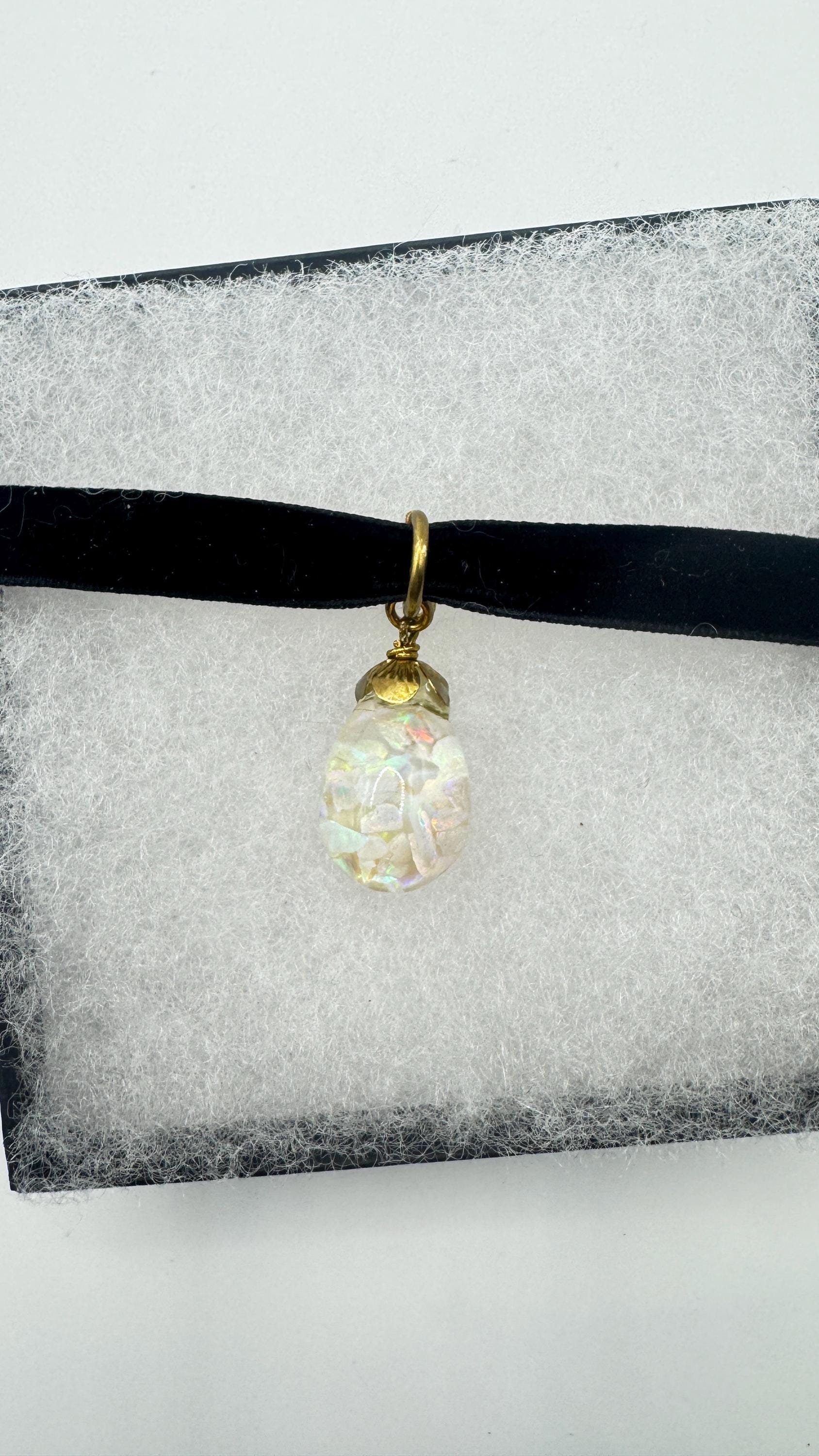 Vintage White Floating Opal Choker Pendant Necklace Black Choker