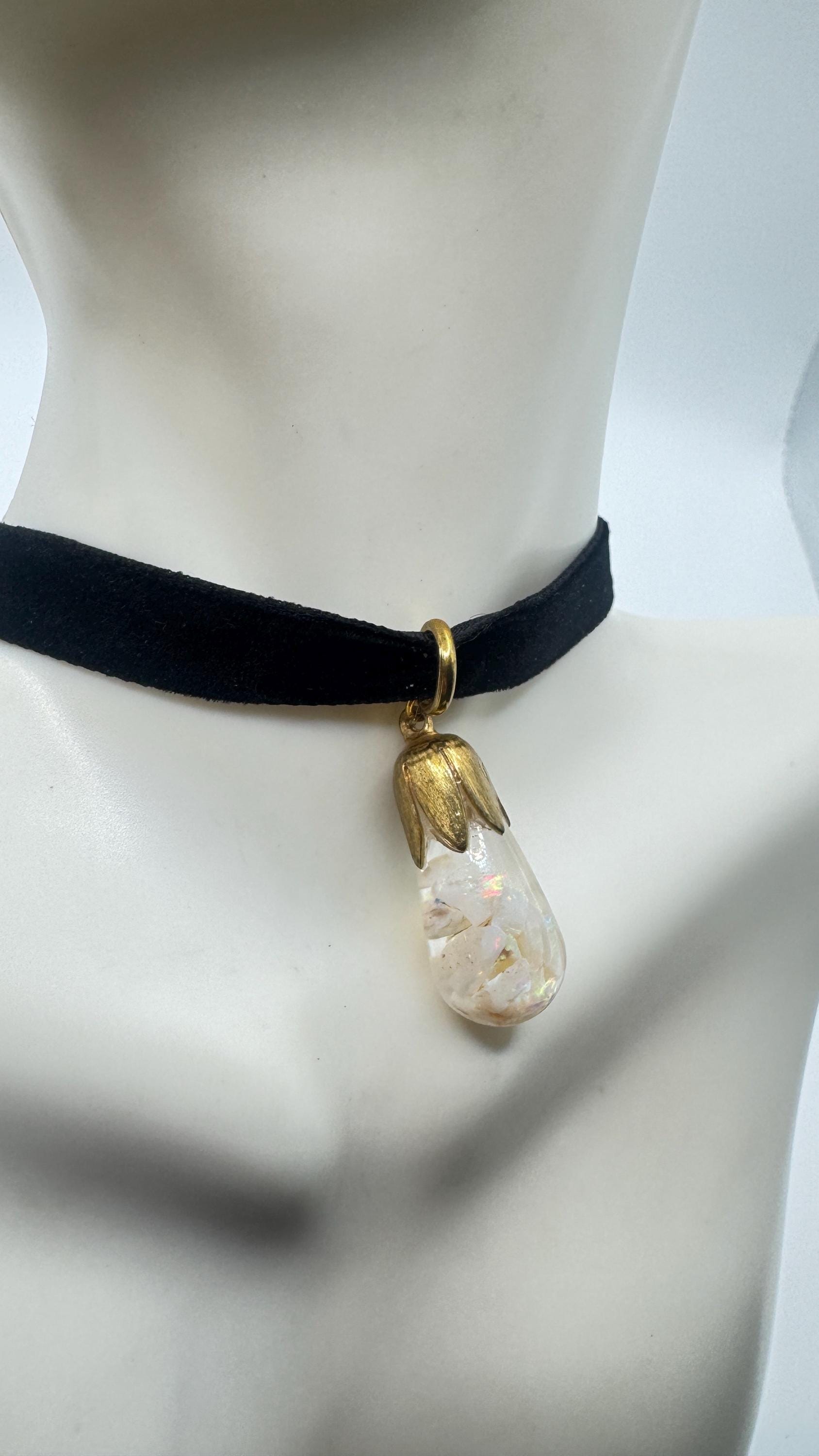 Vintage White Floating Opal Choker Pendant Necklace Black Choker