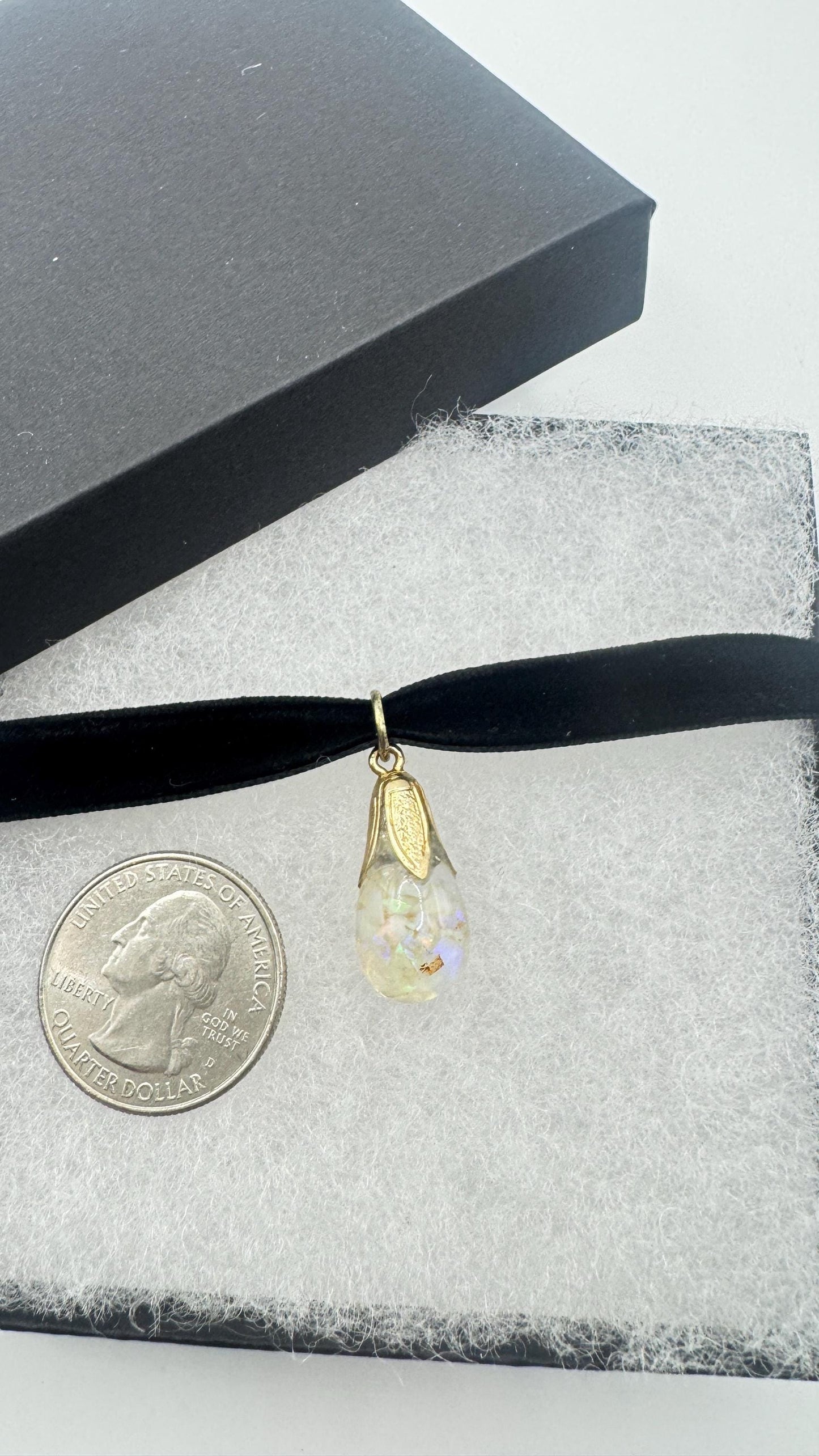 Vintage White Floating Opal Choker Pendant Necklace Black Choker