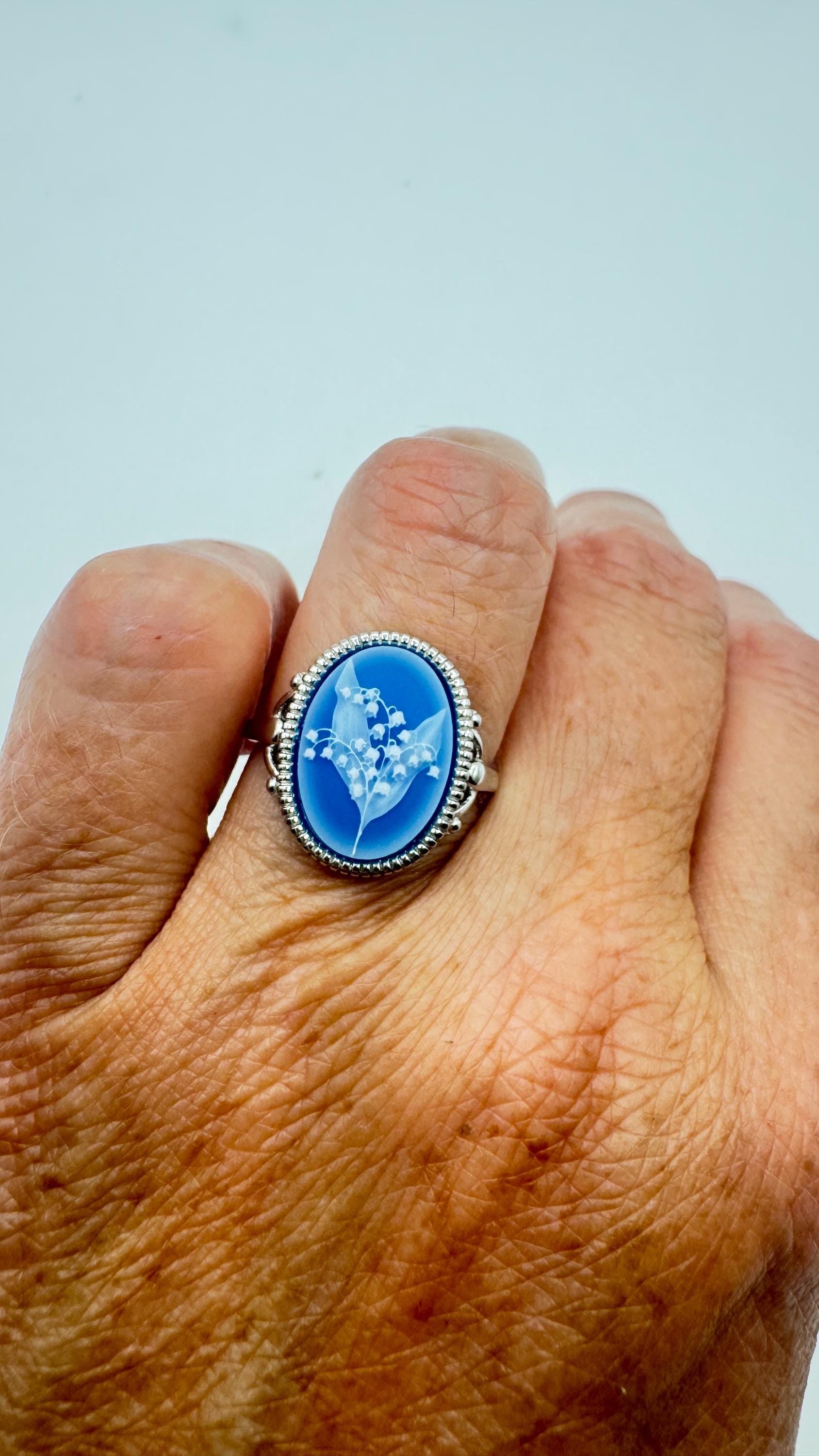 Vintage Lily of the Valley Cameo 925 Sterling Silver Ring