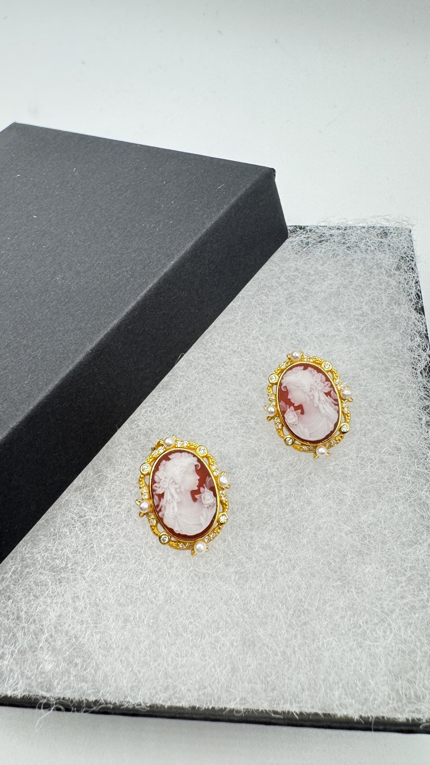 Vintage Cameo Yellow Gold 925 Sterling Silver dangle Earrings