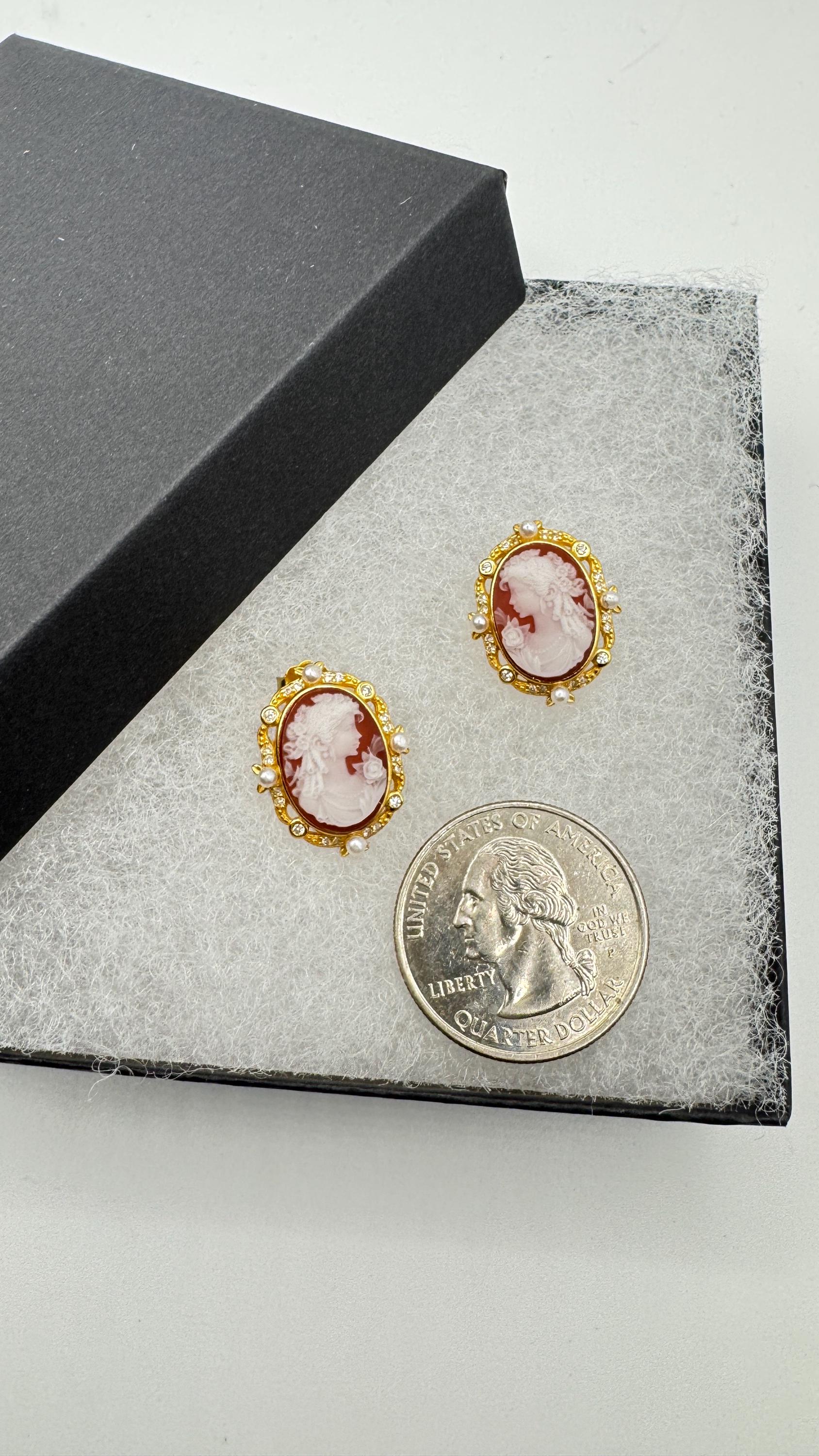 Vintage Cameo Yellow Gold 925 Sterling Silver dangle Earrings