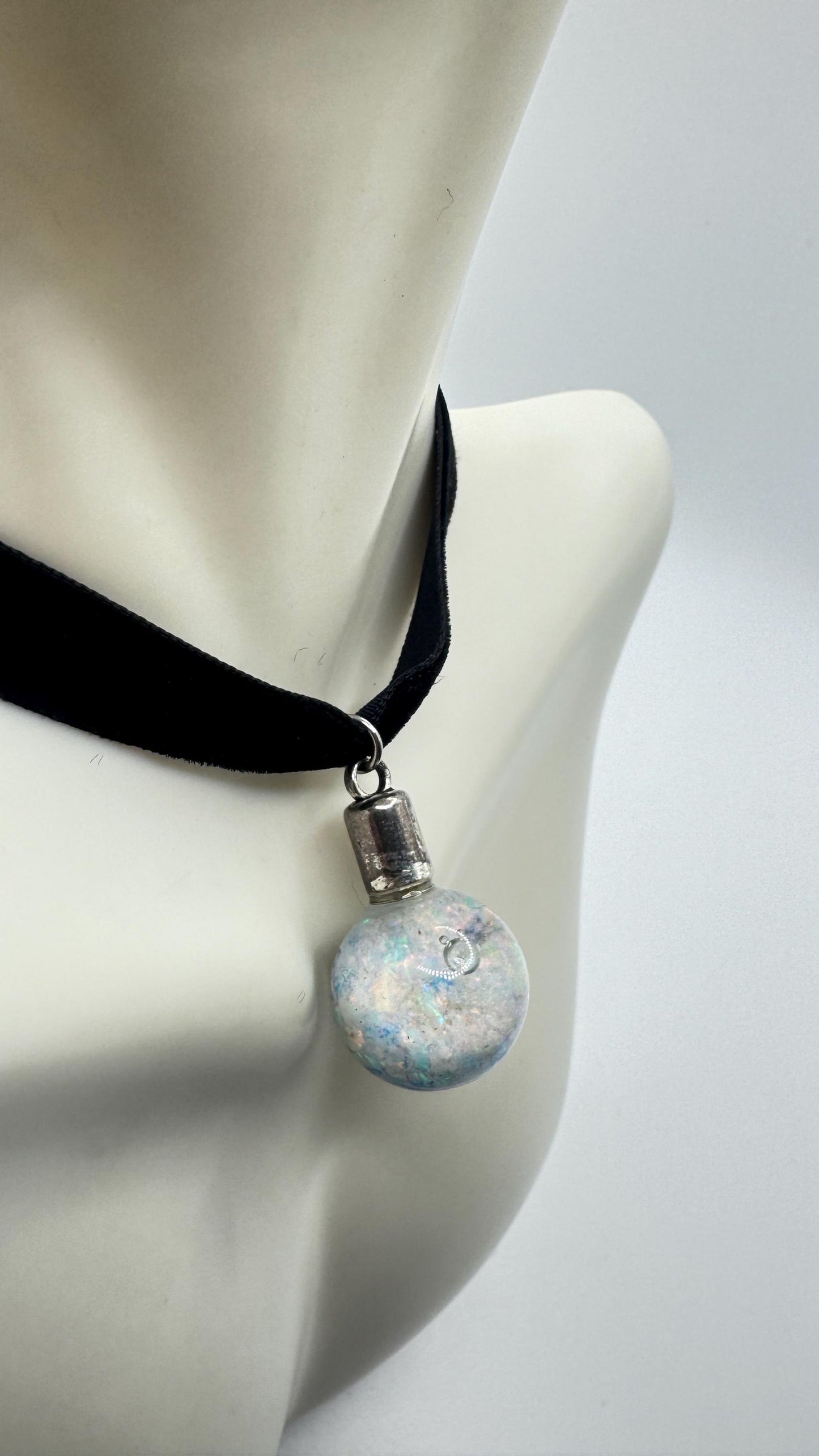 Vintage White Floating Opal Choker Pendant Necklace Black Choker