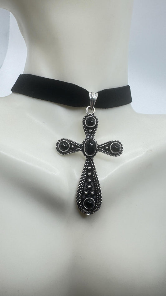 Vintage Black Onyx Choker Silver Cross Pendant Necklace