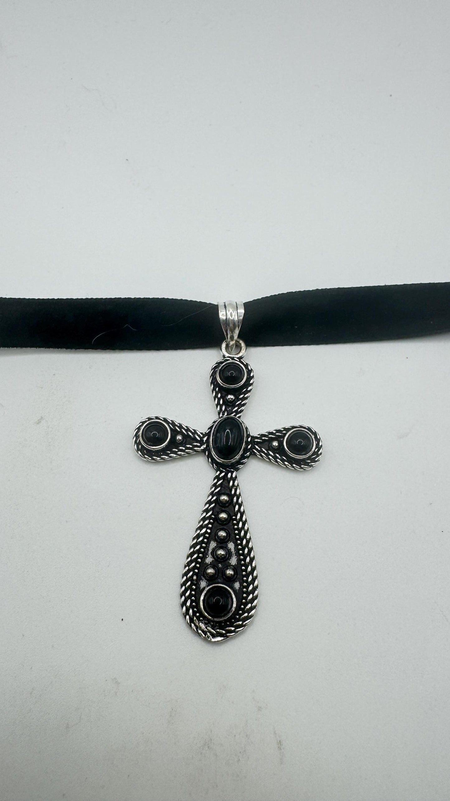 Vintage Black Onyx Choker Silver Cross Pendant Necklace