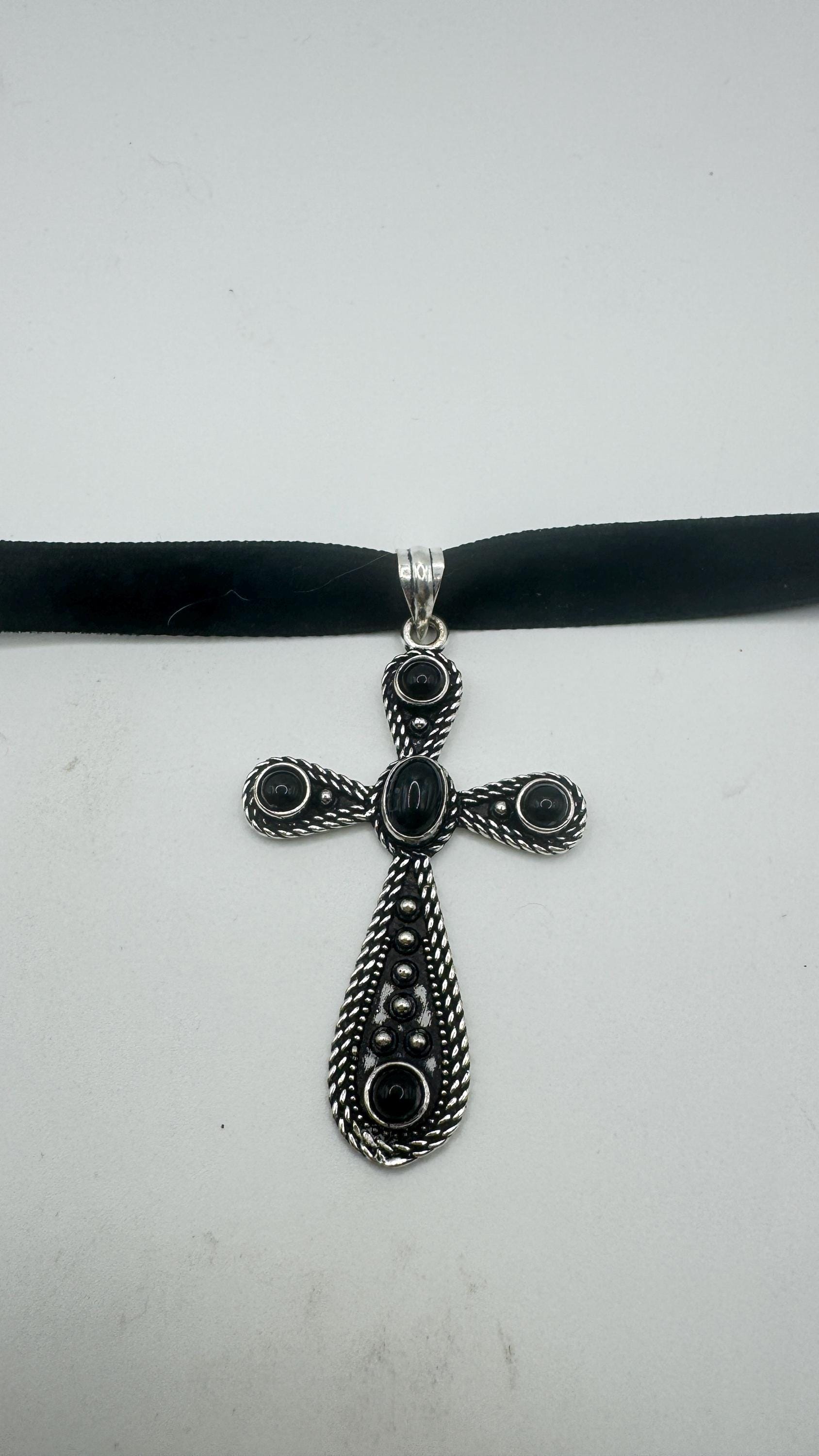 Vintage Black Onyx Choker Silver Cross Pendant Necklace