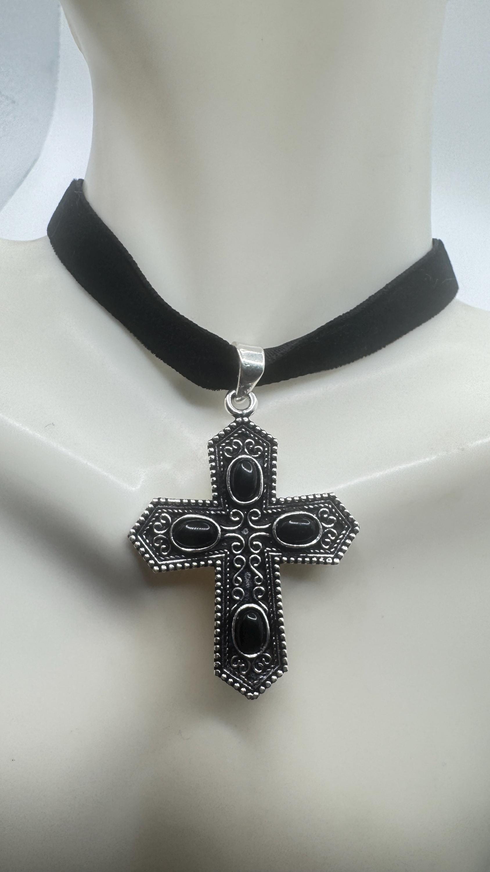 Vintage Black Onyx Choker Silver Cross Pendant Necklace