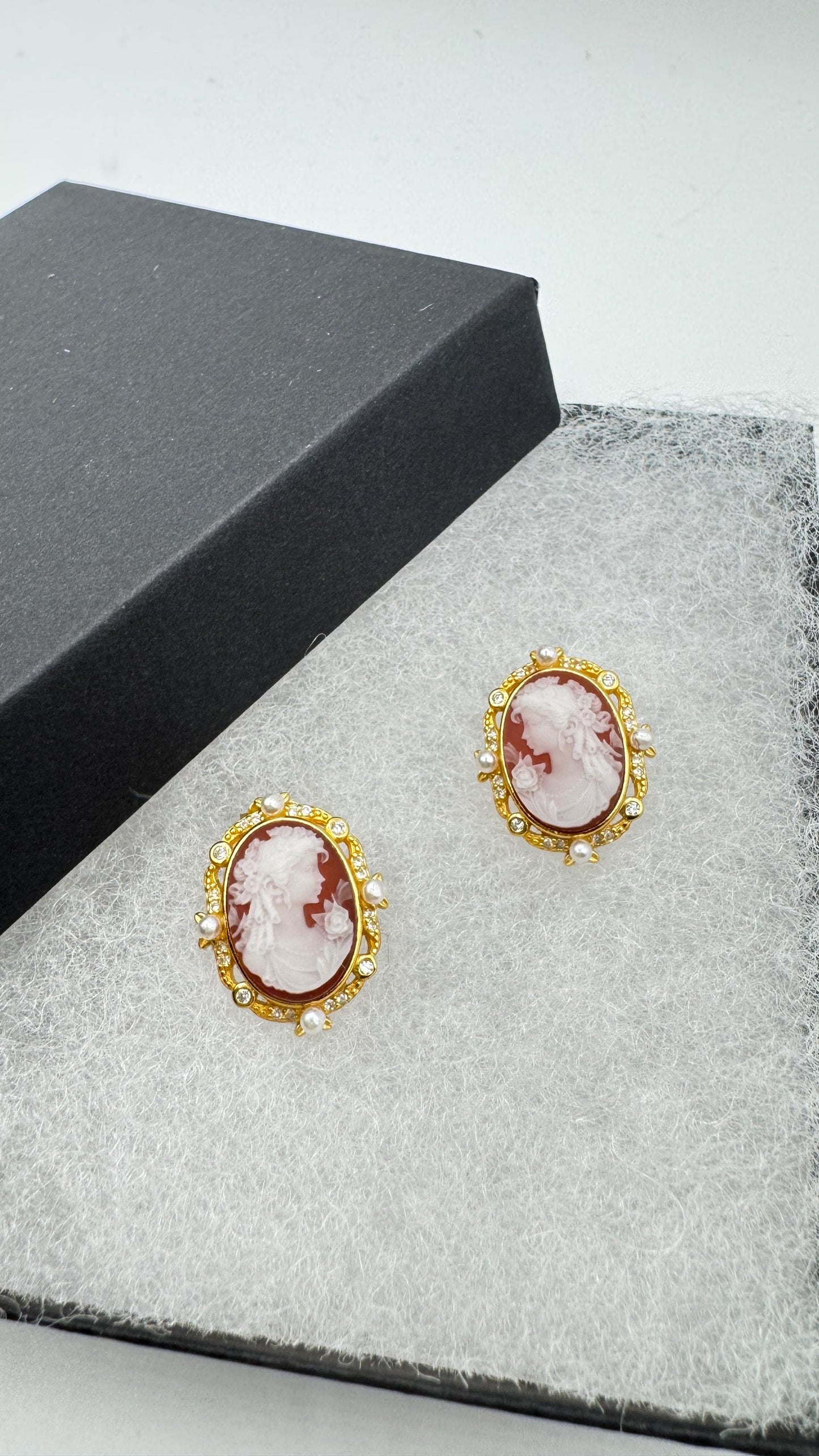 Vintage Cameo Yellow Gold 925 Sterling Silver dangle Earrings