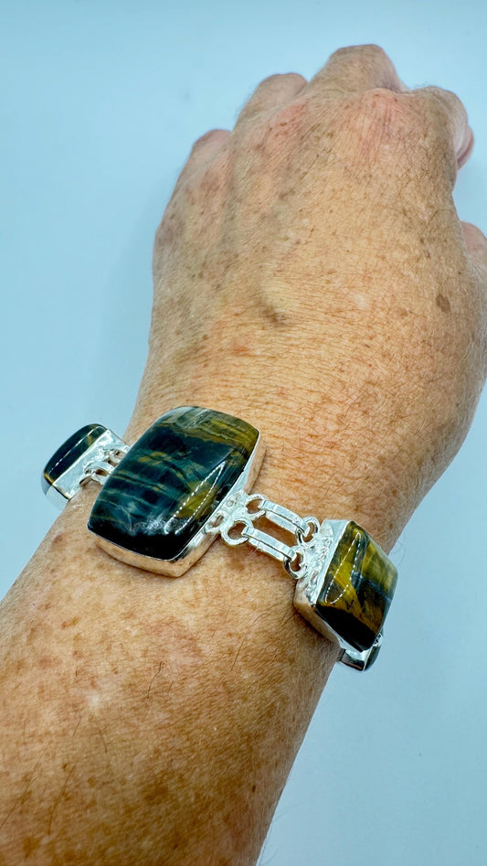 Vintage tigers eye Bracelet
