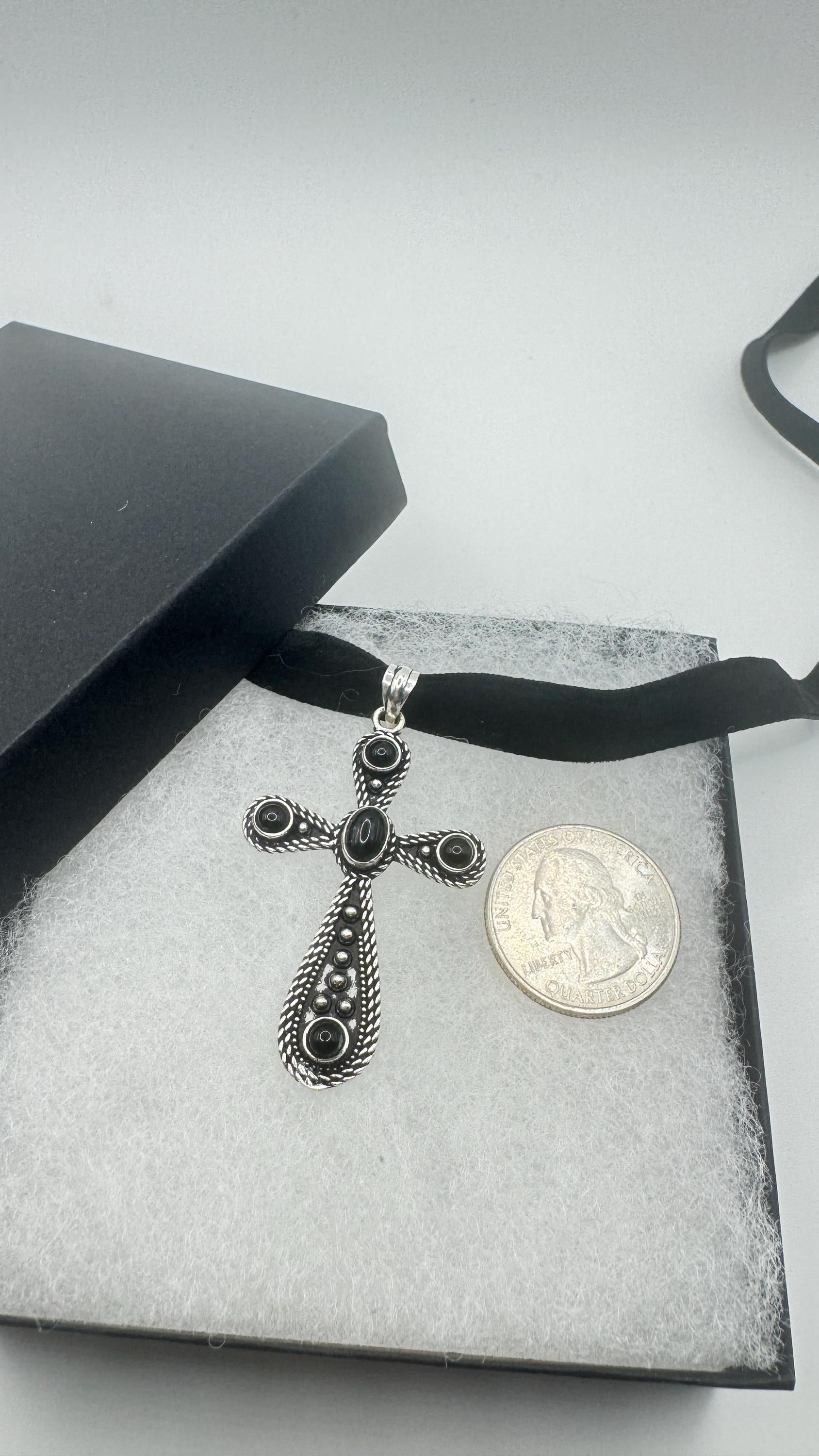 Vintage Black Onyx Choker Silver Cross Pendant Necklace