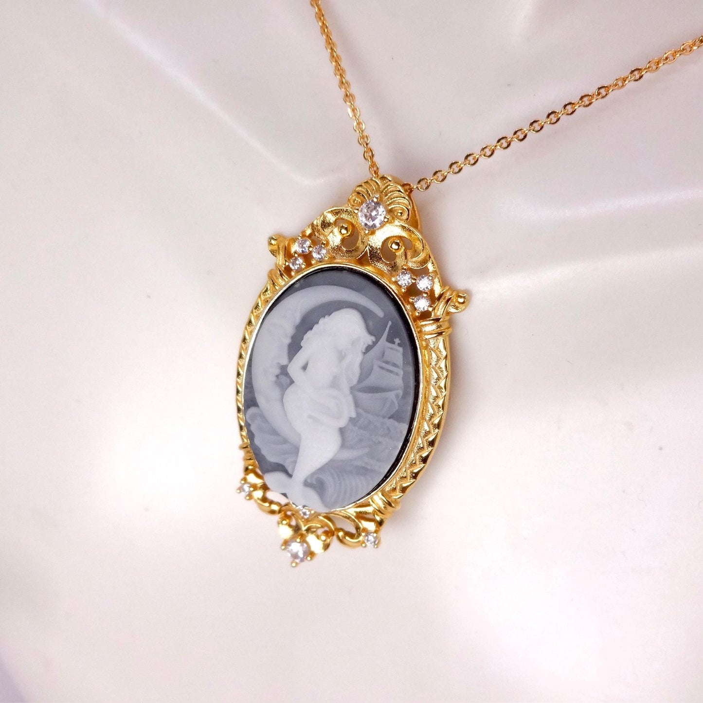 Vintage Black Onyx Mermaid Cameo Golden Sterling Silver Necklace Choker Pin