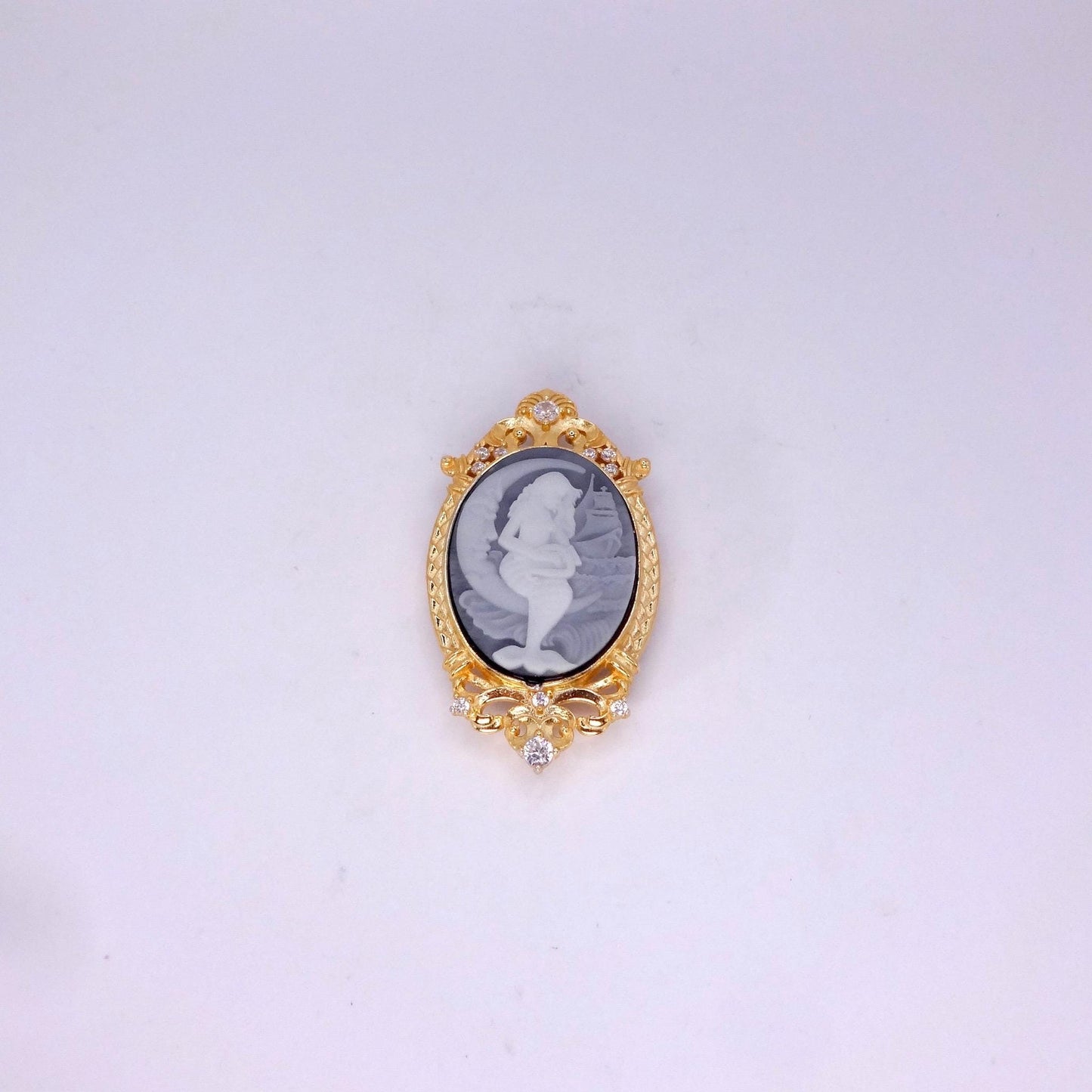 Vintage Black Onyx Mermaid Cameo Golden Sterling Silver Necklace Choker Pin