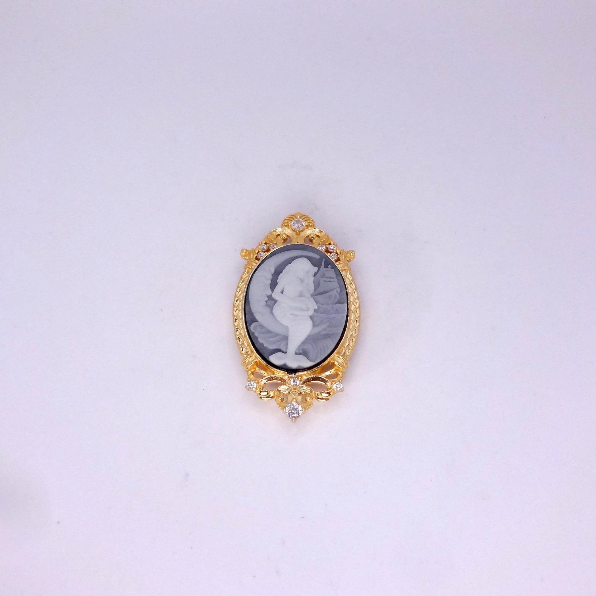 Vintage Black Onyx Mermaid Cameo Golden Sterling Silver Necklace Choker Pin