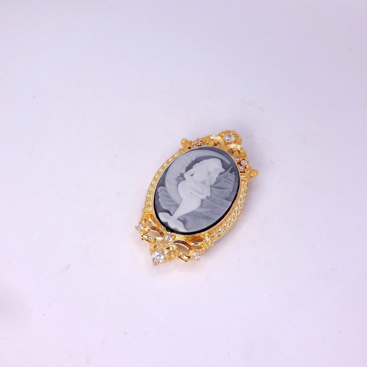 Vintage Black Onyx Mermaid Cameo Golden Sterling Silver Necklace Choker Pin