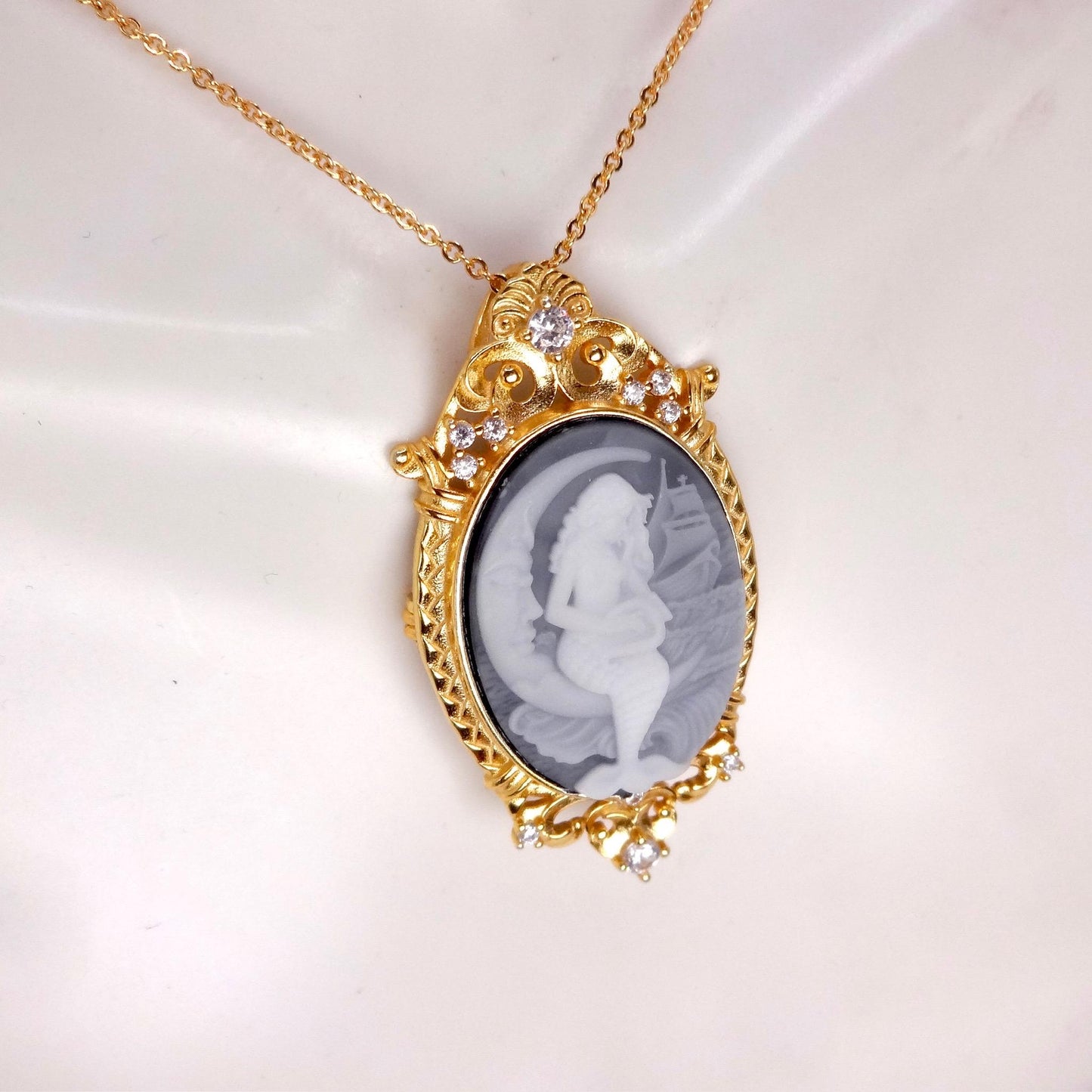 Vintage Black Onyx Mermaid Cameo Golden Sterling Silver Necklace Choker Pin