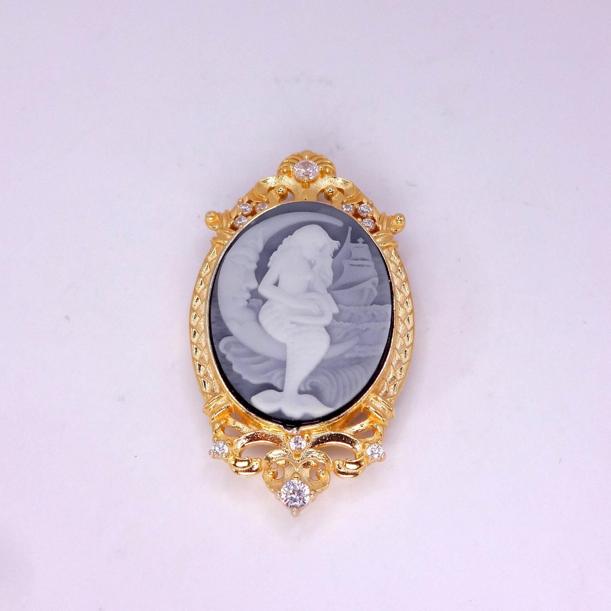 Vintage Black Onyx Mermaid Cameo Golden Sterling Silver Necklace Choker Pin