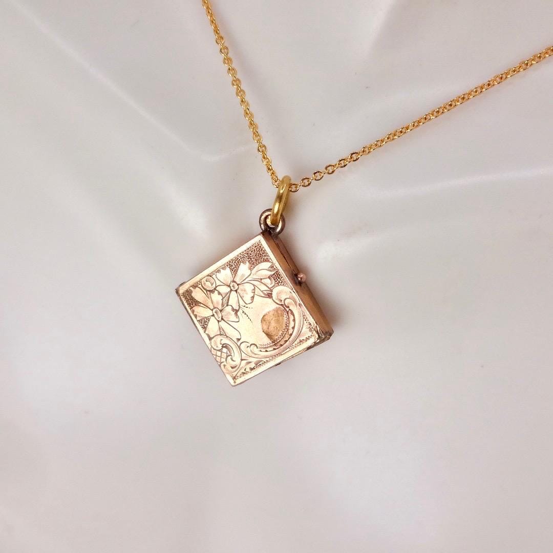 Vintage Locket Choker Golden Filled Deco Etched Necklace