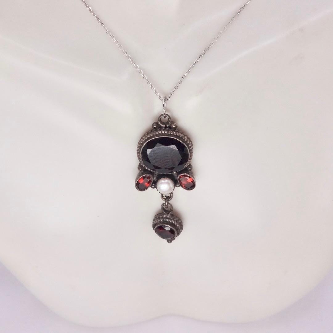 Vintage 925 Sterling Silver Red Garnet Antique Pendant Necklace Choker