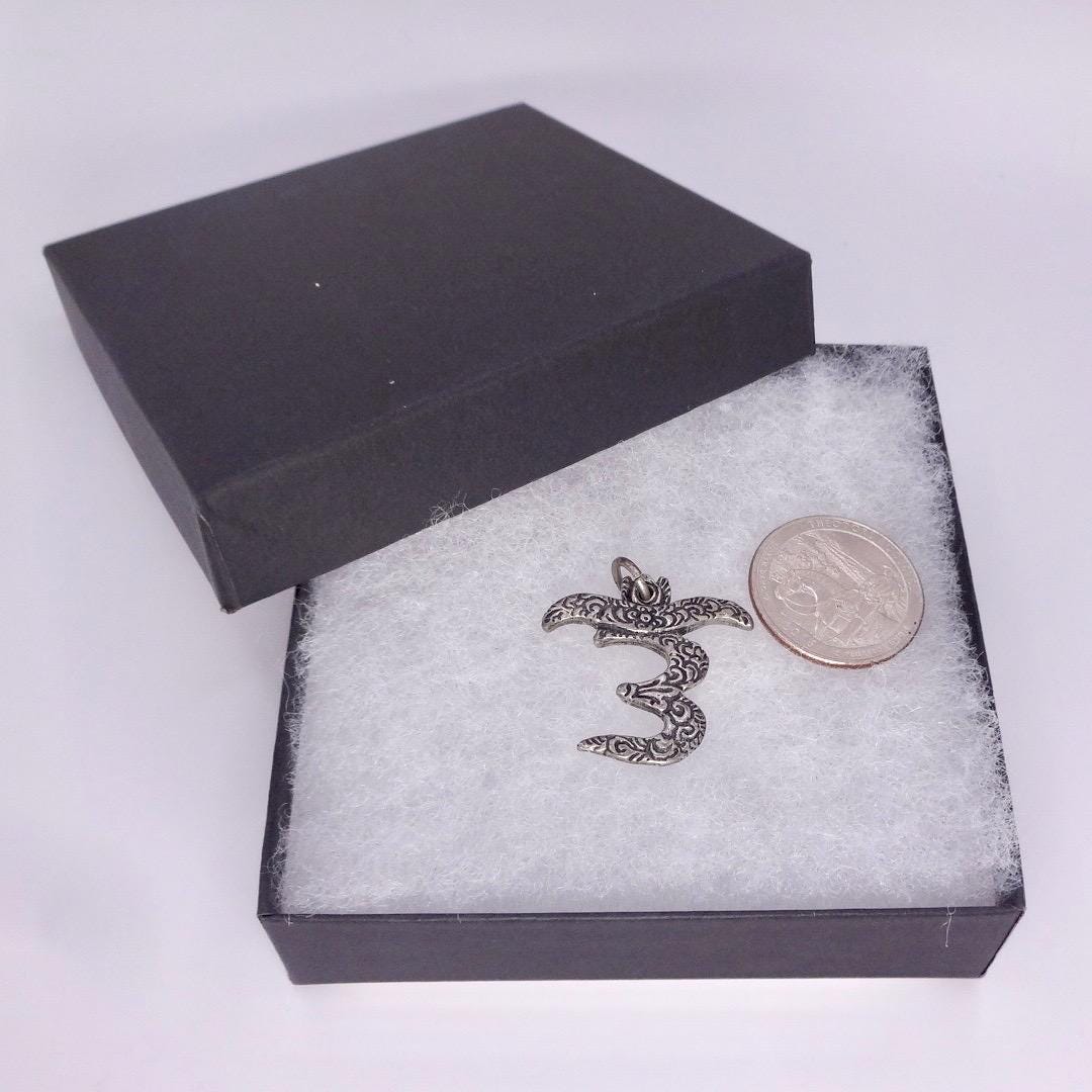 Vintage Ohm Shanti Silver Bronze Velvet Choker Necklace