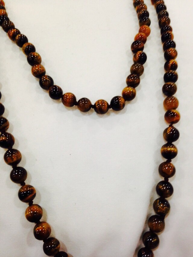 Hand Knoted Vintage tigers eye beaded Necklace