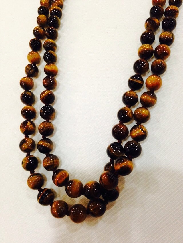 Hand Knoted Vintage tigers eye beaded Necklace
