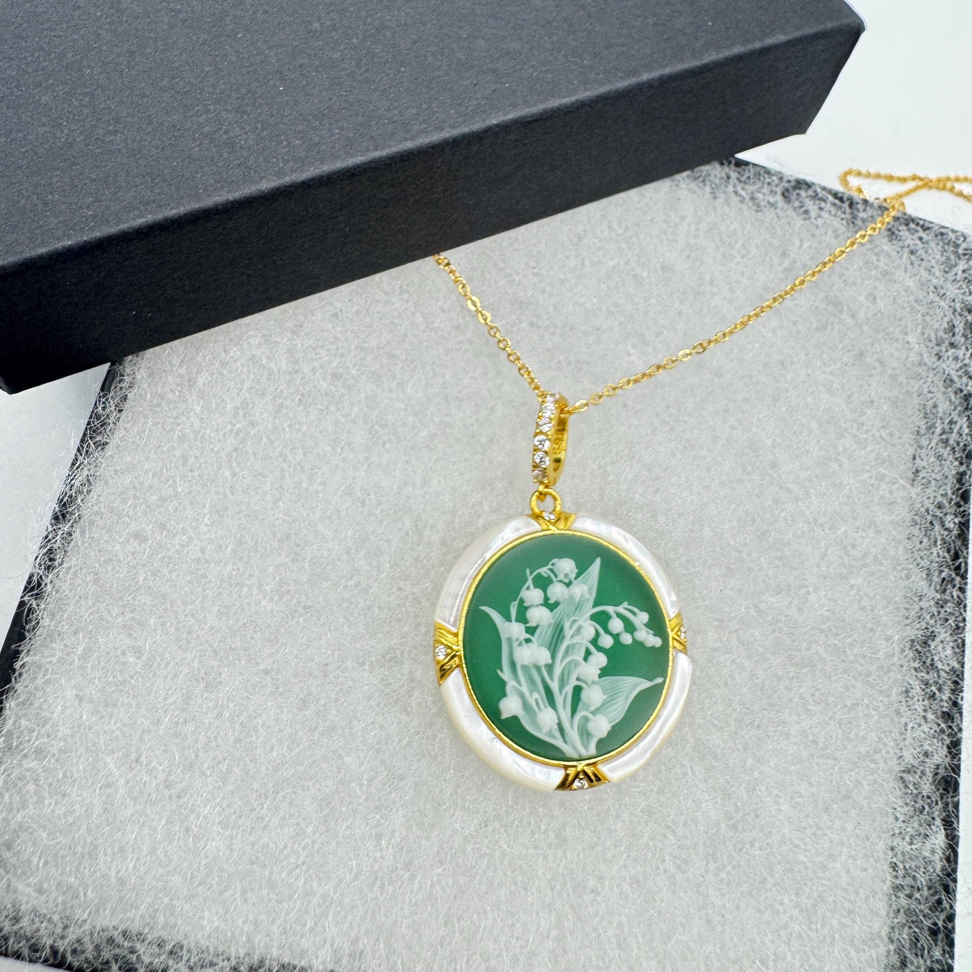 Vintage Lily of the Valley Green Onyx Cameo Choker 925 Sterling Silver Necklace